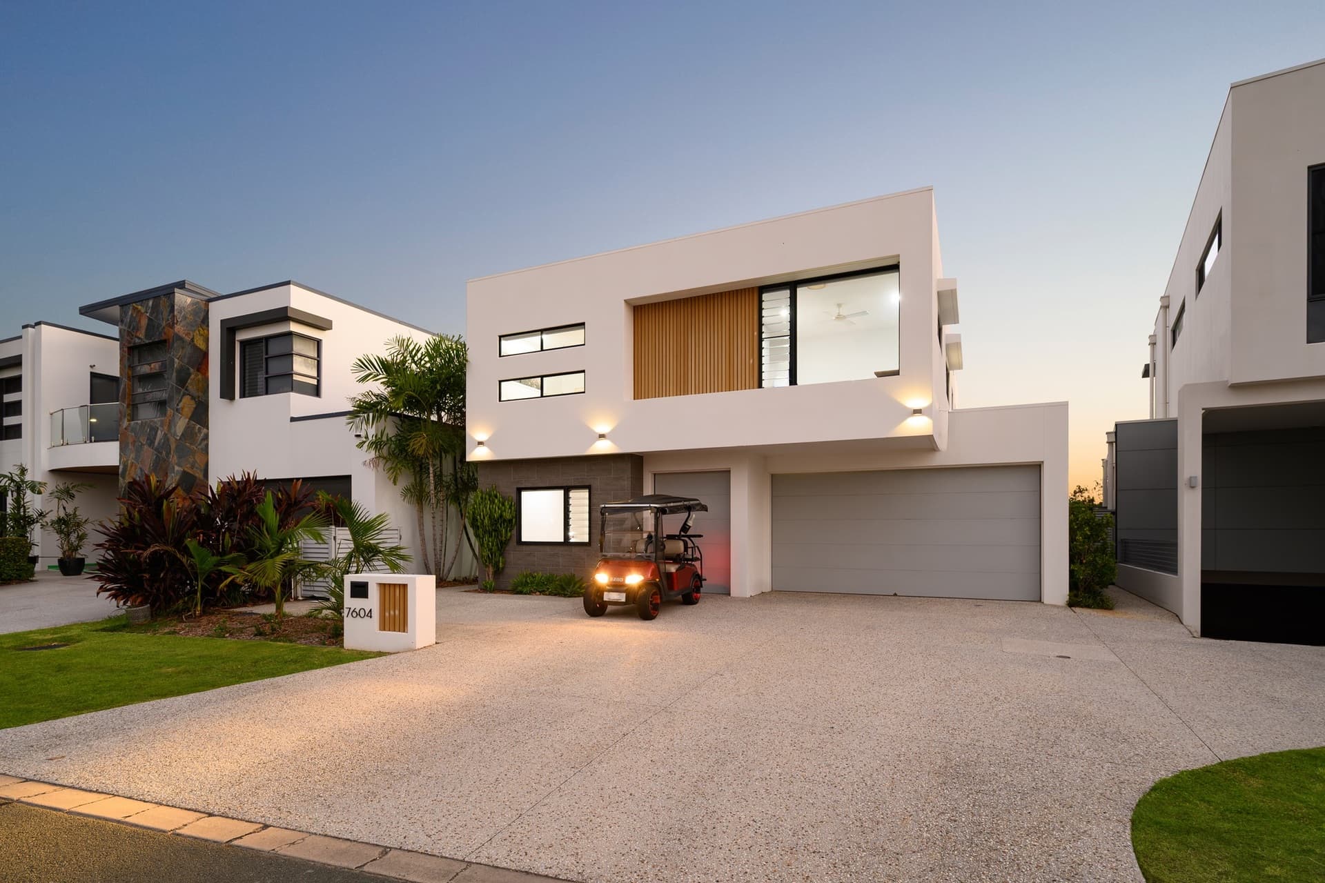 7604 Fairway Boulevard, Hope Island, QLD, 4212, Hope Island - Thumbnail 2
