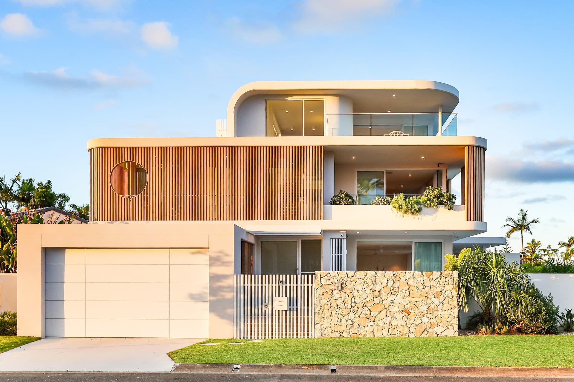 38 Cayman  Drive, Clear Island Waters, QLD, 4226, Clear Island Waters - Image 1