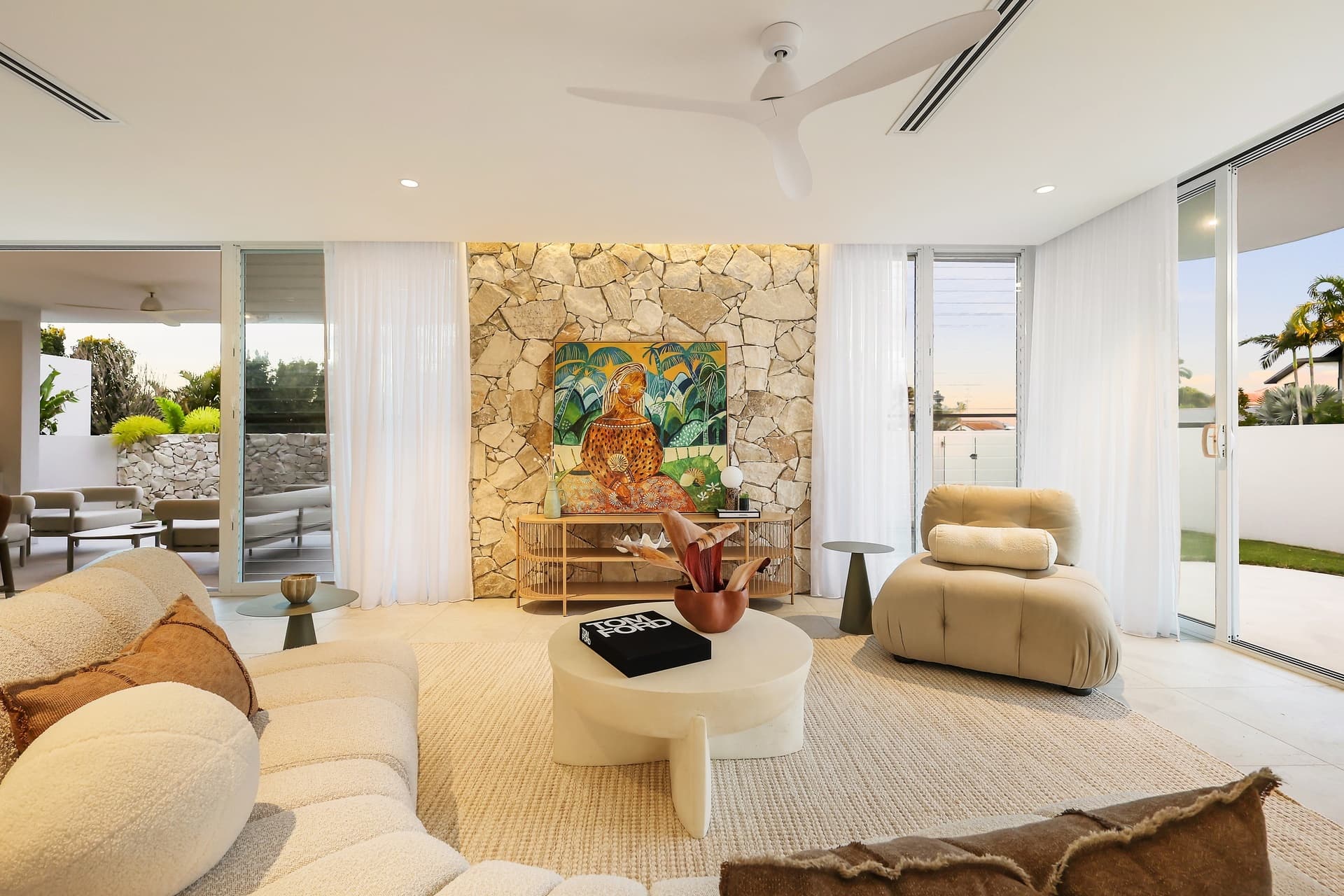 38 Cayman  Drive, Clear Island Waters, QLD, 4226, Clear Island Waters - Thumbnail 5