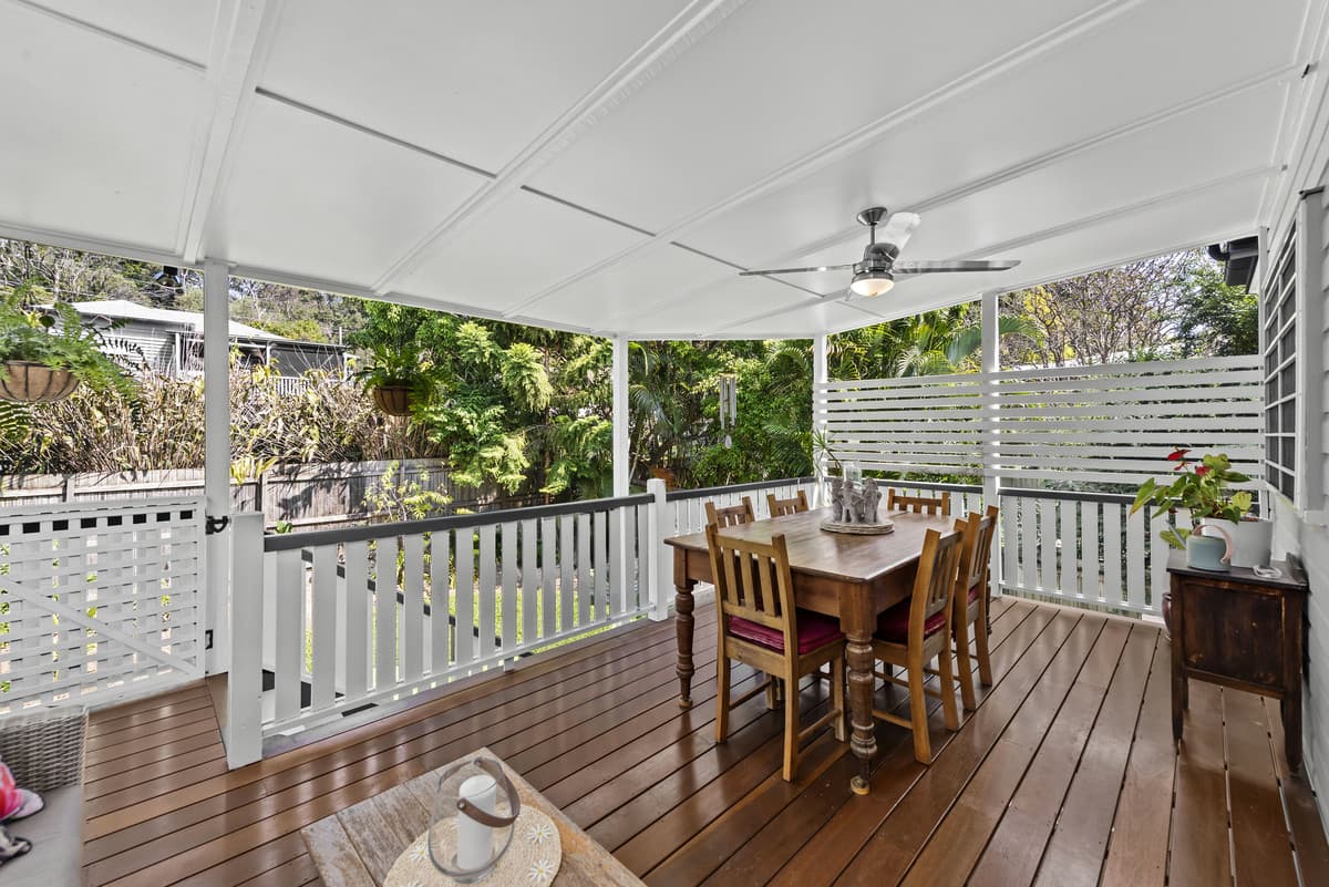 51 Lawson Street, Morningside - Thumbnail 3
