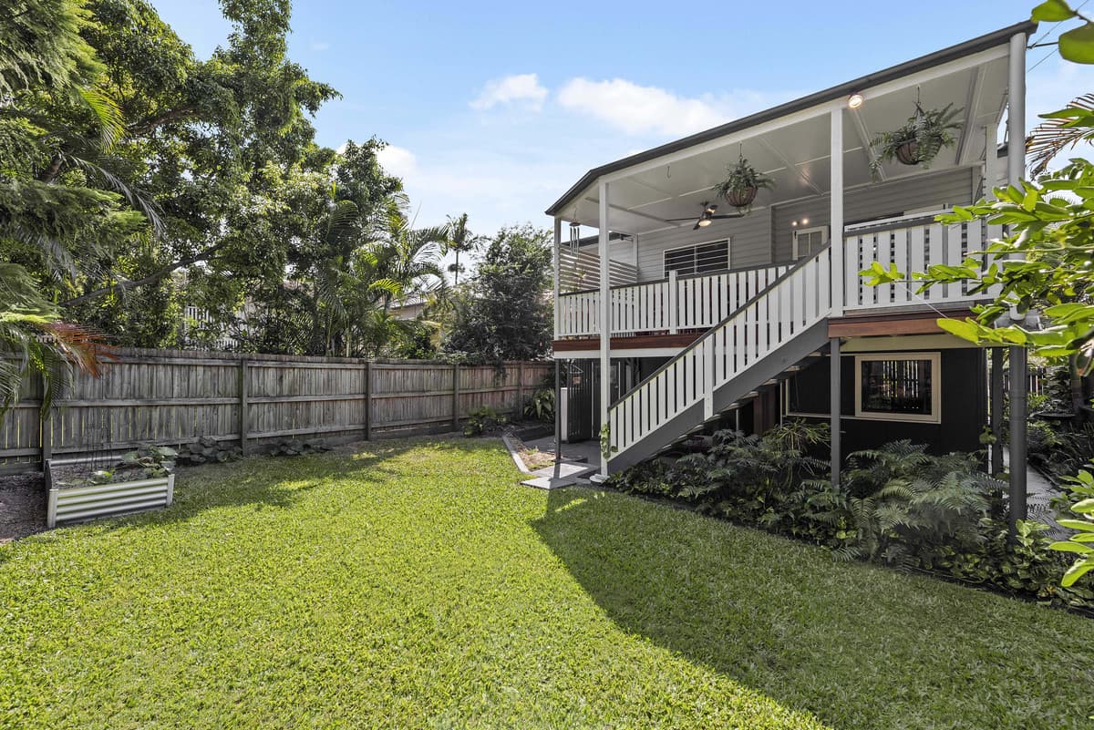 51 Lawson Street, Morningside - Thumbnail 4