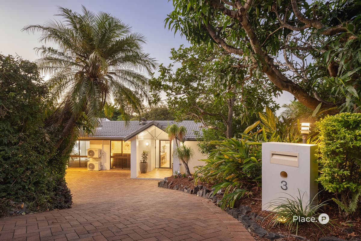 3 Burke Court, Mount Ommaney - Image 1