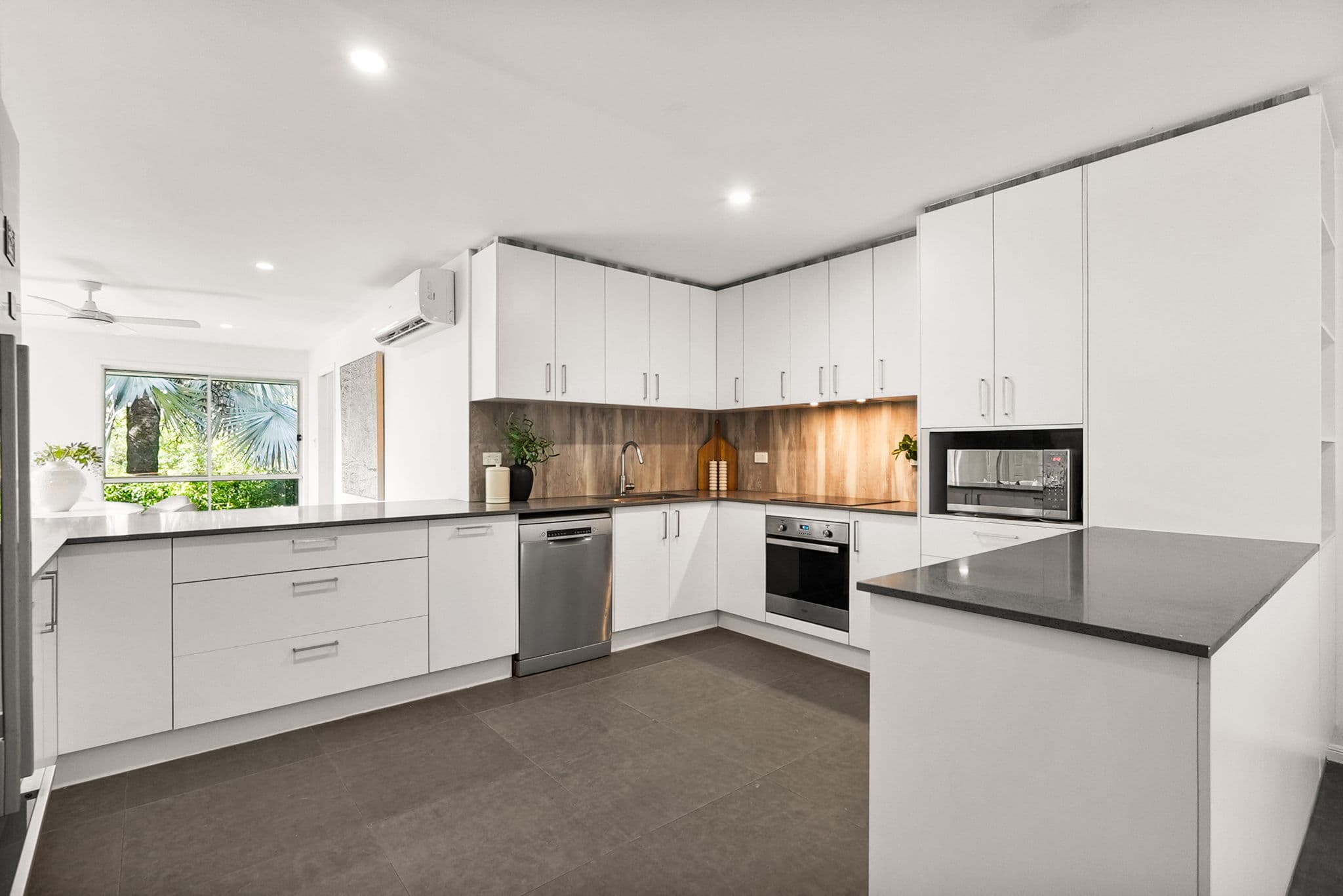 4 Hall Court, Upper Kedron - Thumbnail 5