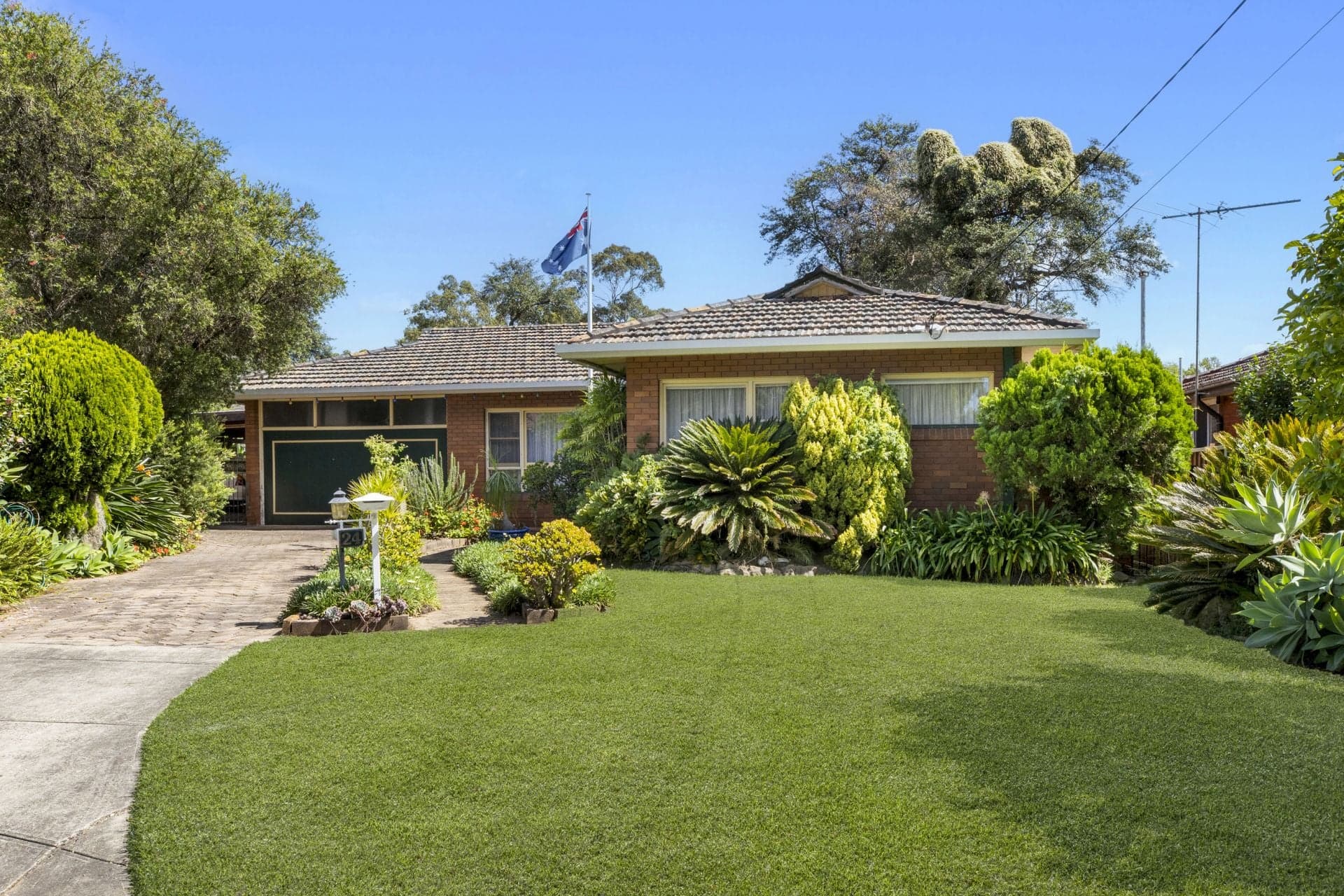 24 Kerrie Crescent Peakhurst NSW, Peakhurst - Image 1