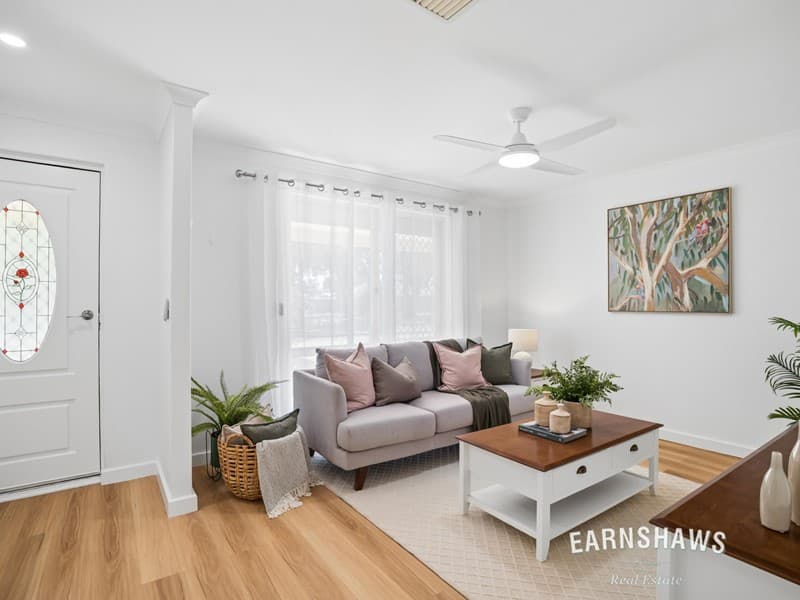 14 Bombay Entrance, Stratton, Stratton - Image 1