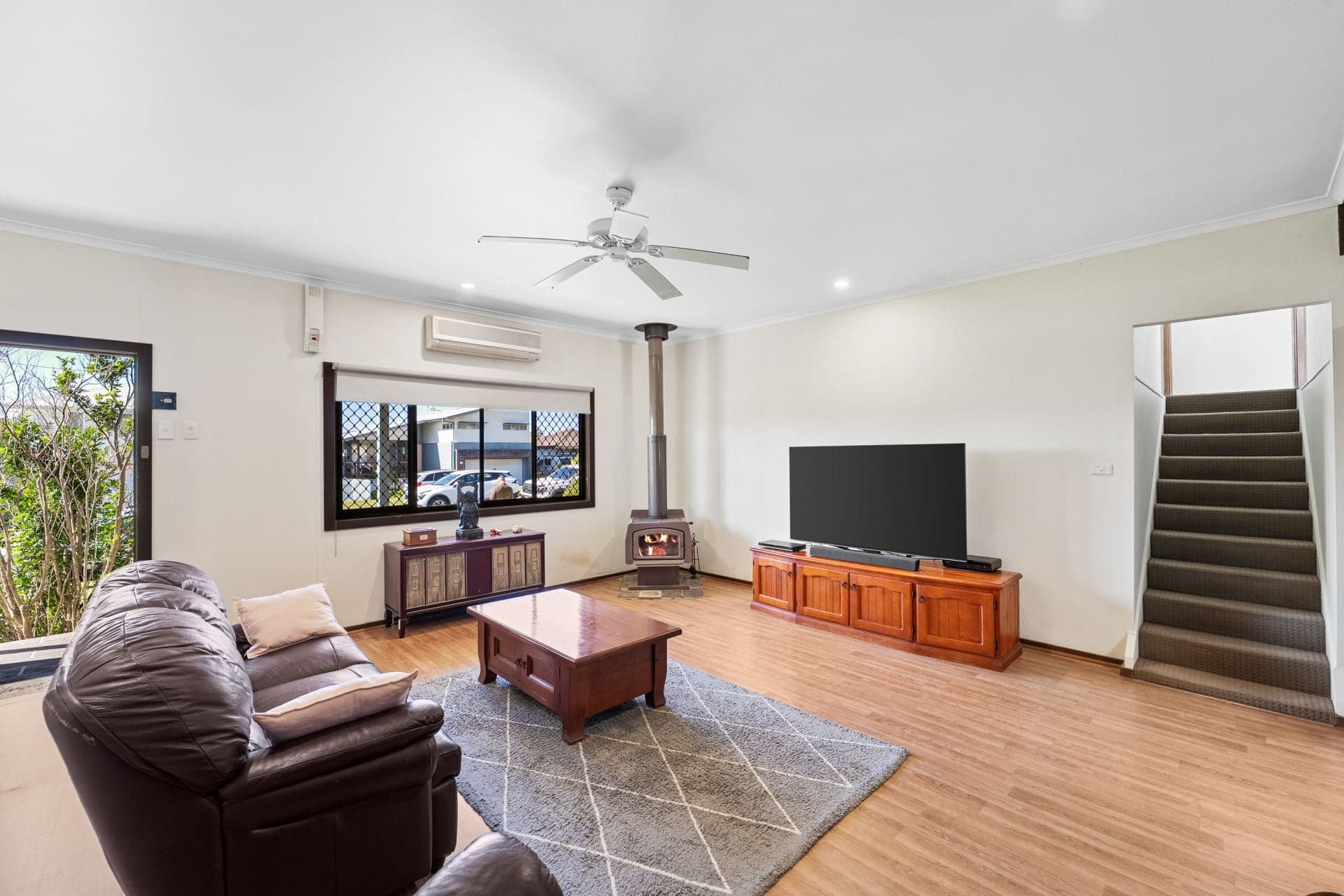89 Hume Boulevard, Killarney Vale, Killarney Vale - Thumbnail 4