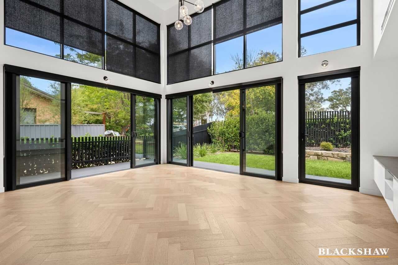1/7 Sabine Close, Garran, Garran - Thumbnail 2