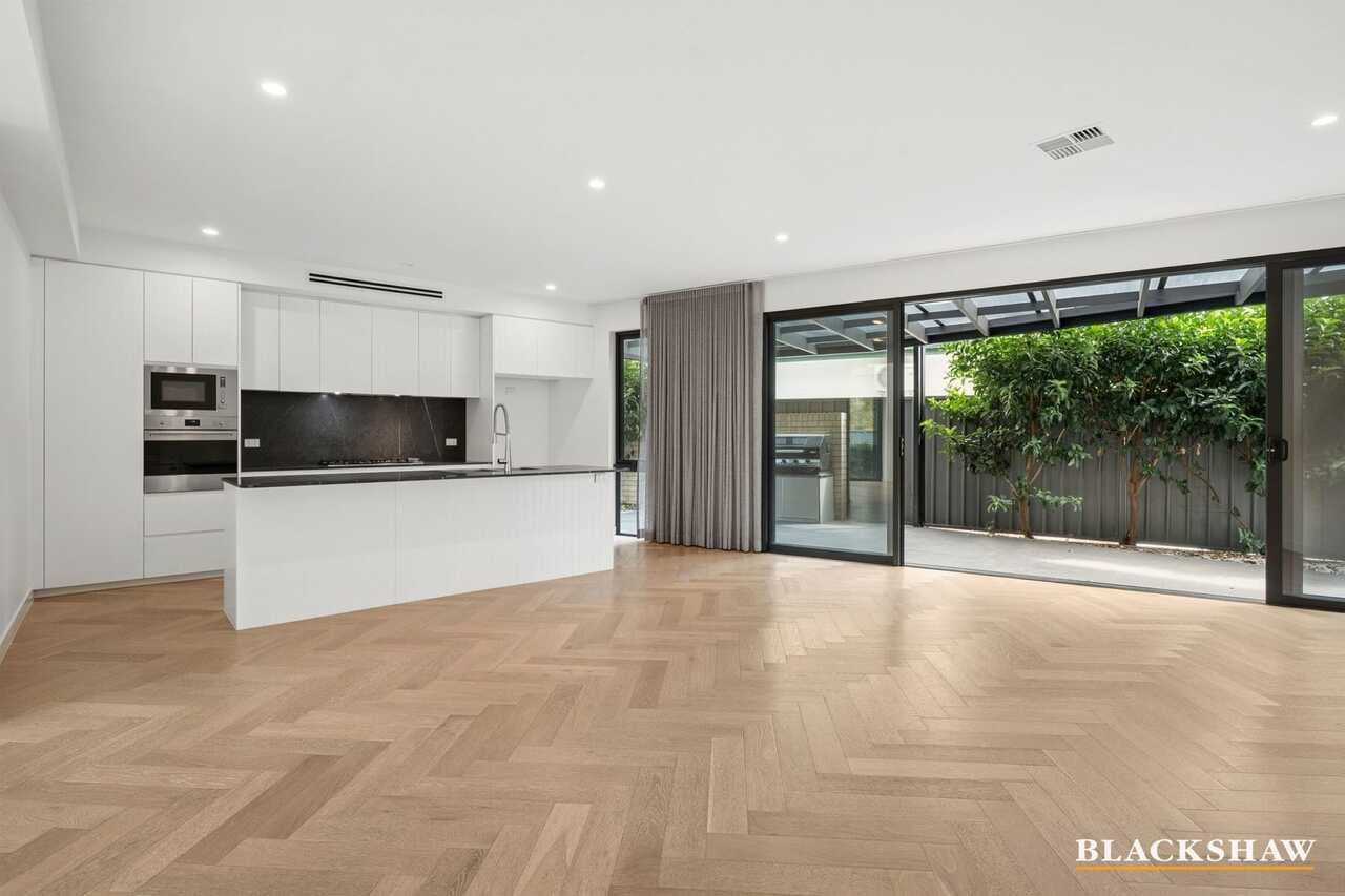 1/7 Sabine Close, Garran, Garran - Thumbnail 3