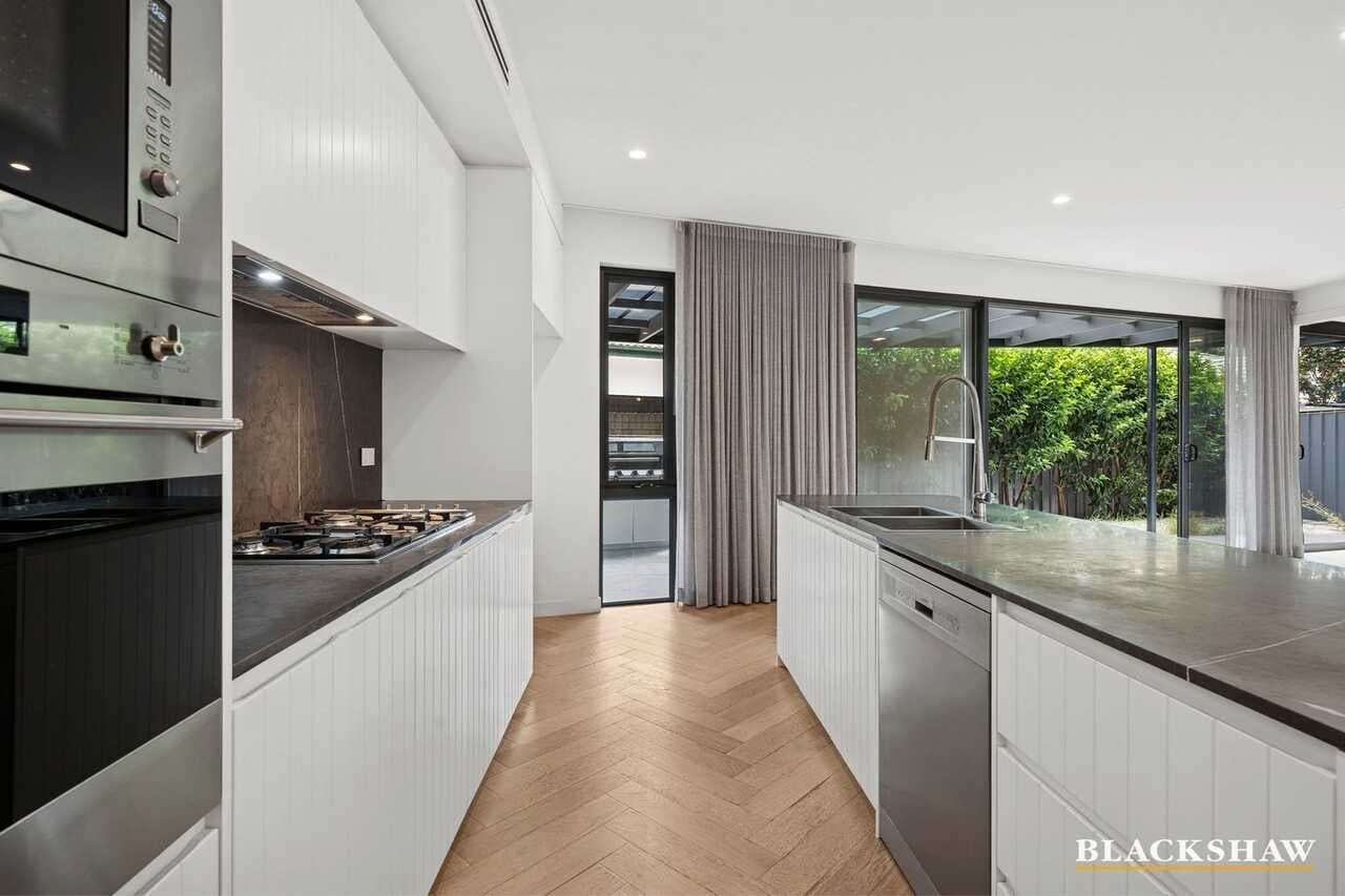 1/7 Sabine Close, Garran, Garran - Thumbnail 4