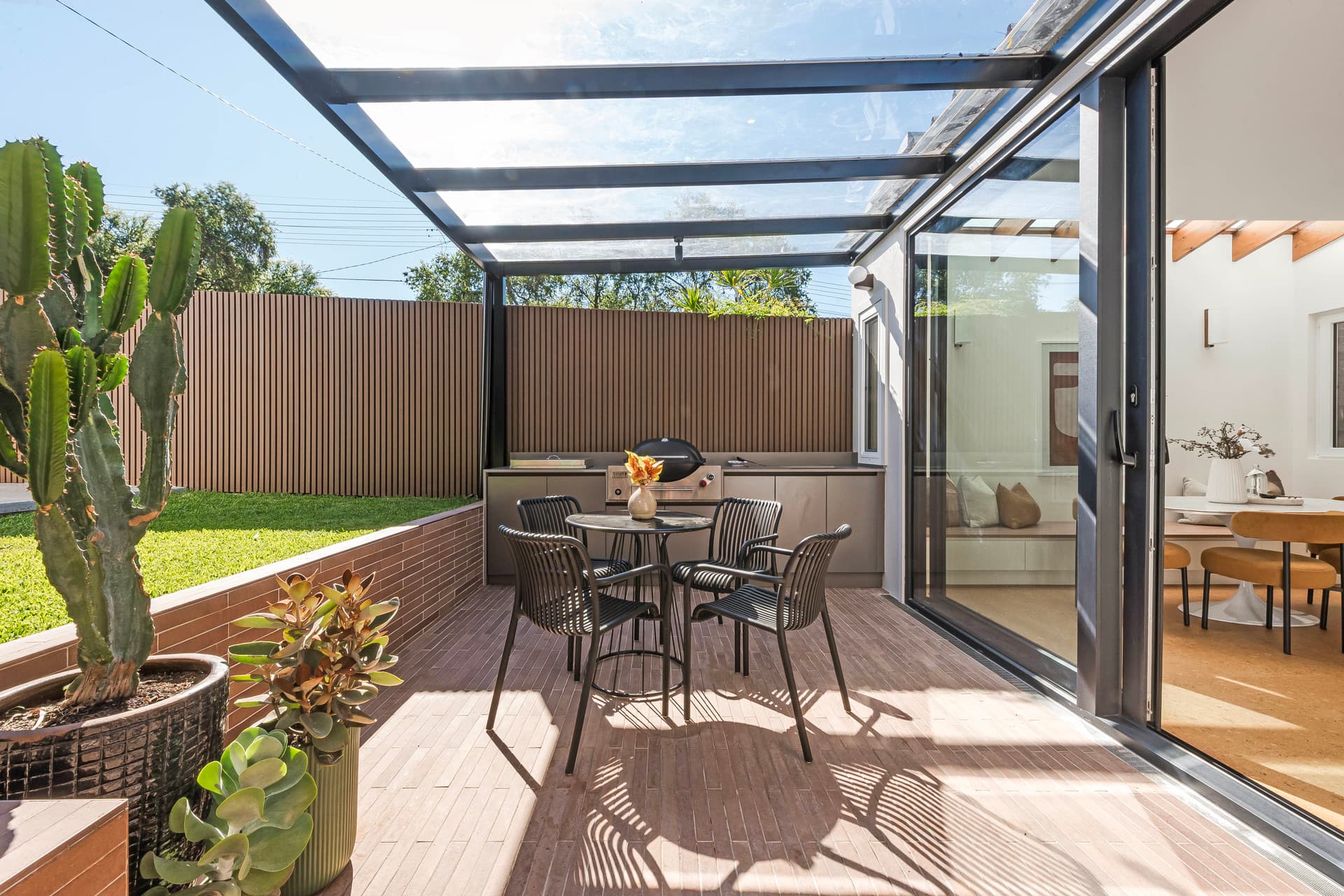 44 Northumberland Avenue, Stanmore - Image 1