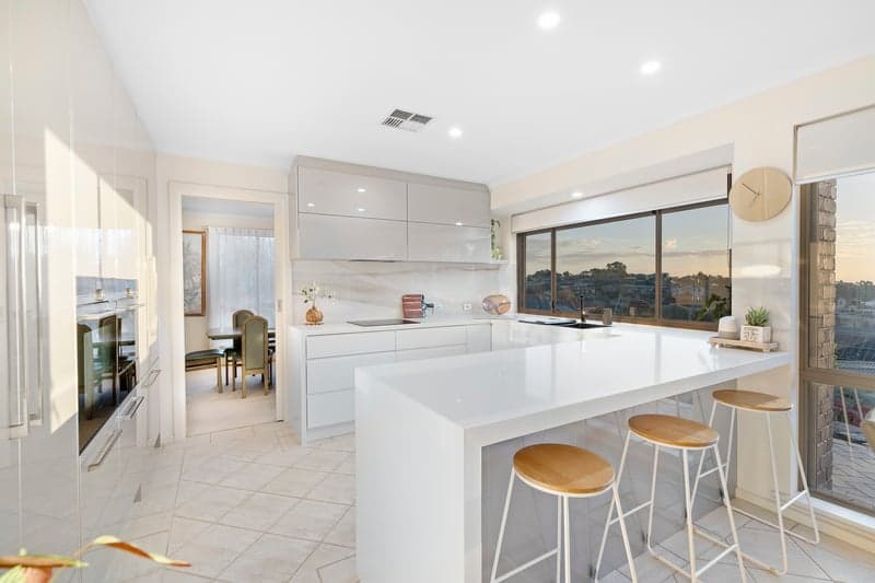 2 Genoa Court, Hallett Cove - Thumbnail 6