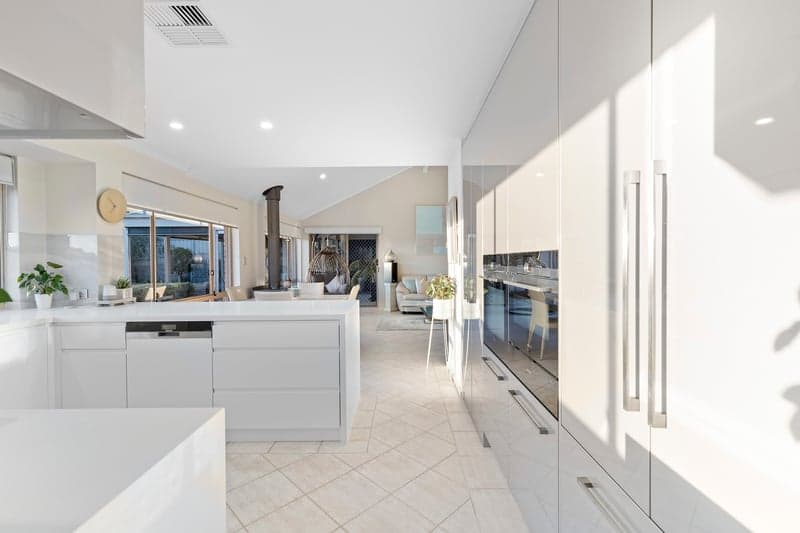 2 Genoa Court, Hallett Cove - Thumbnail 8
