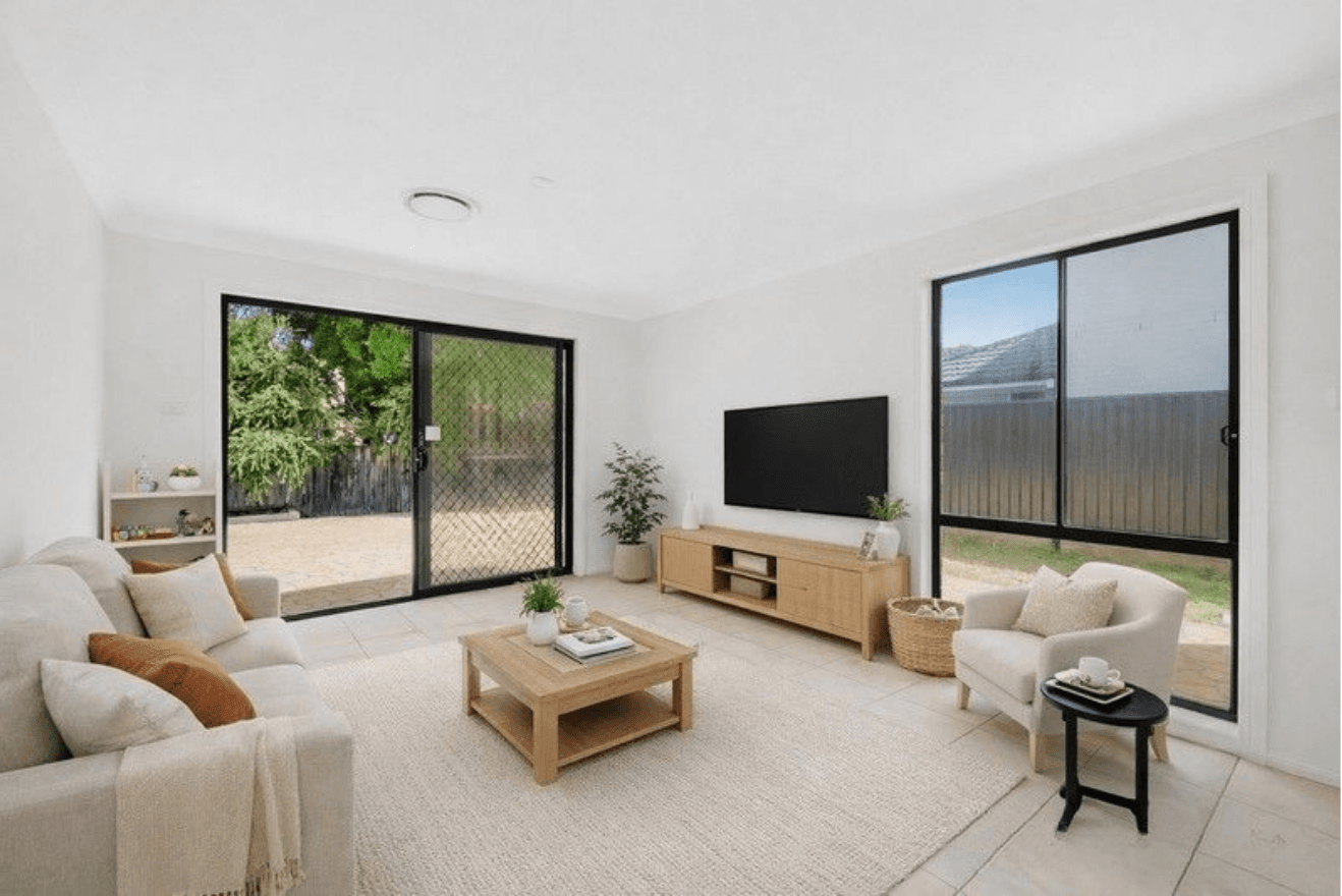 16 Millcroft Way, Beaumont Hills NSW 2155, Beaumont Hills - Thumbnail 3