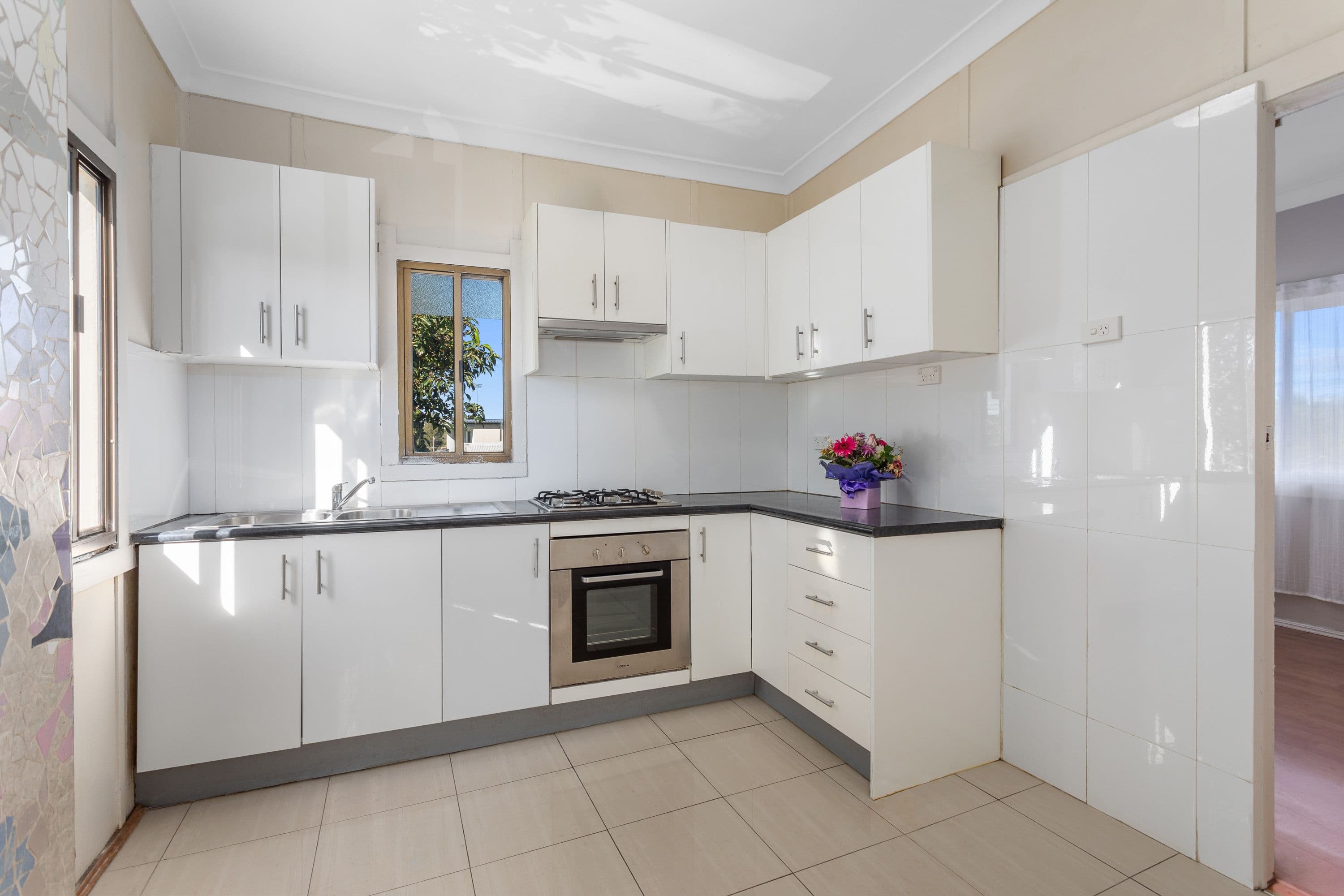 32 Cross Street, Kogarah NSW 2217, Kogarah - Thumbnail 3