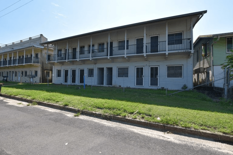 1,2,3,4./16 Blackman Street, Tully - Image 1