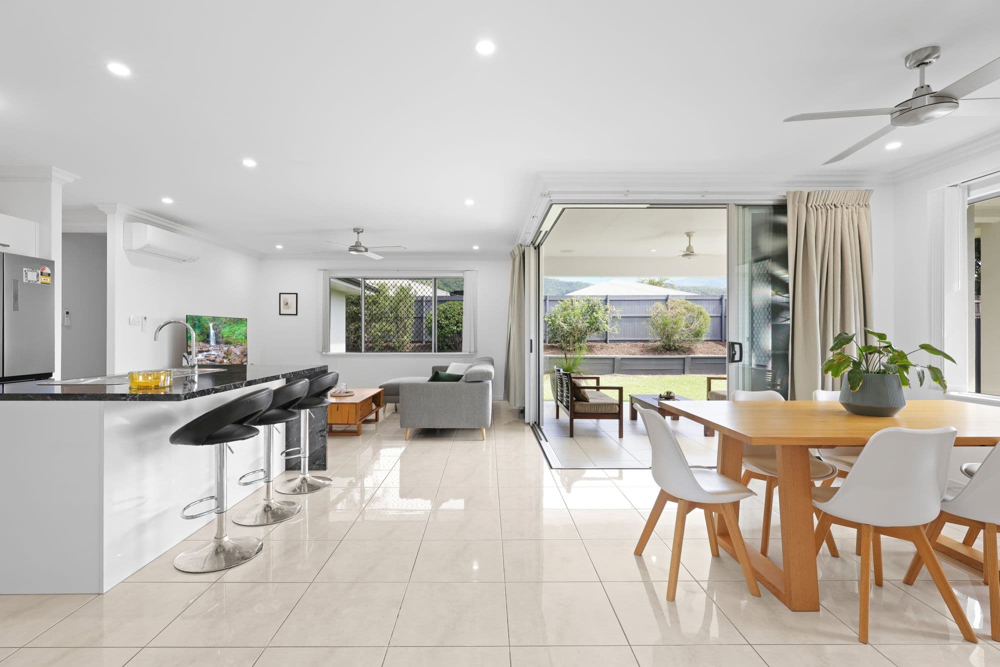 11 Knowlton Crescent, Gordonvale - Thumbnail 2
