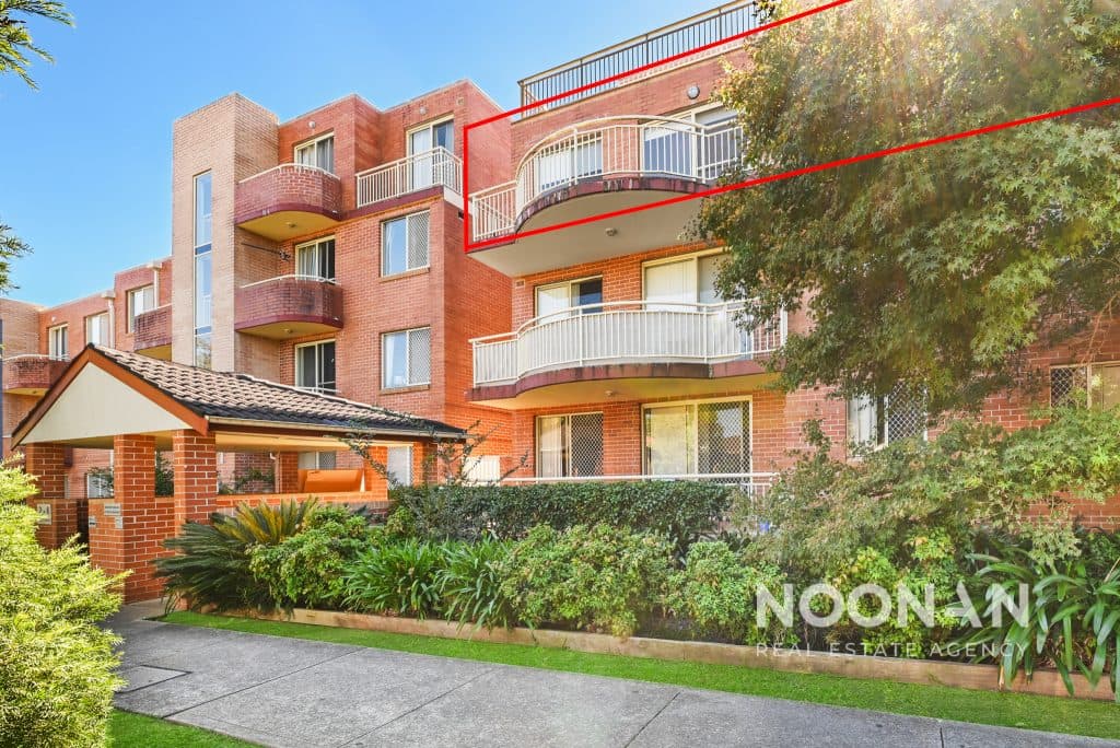 18/2-8 Short Road, Riverwood - Image 1