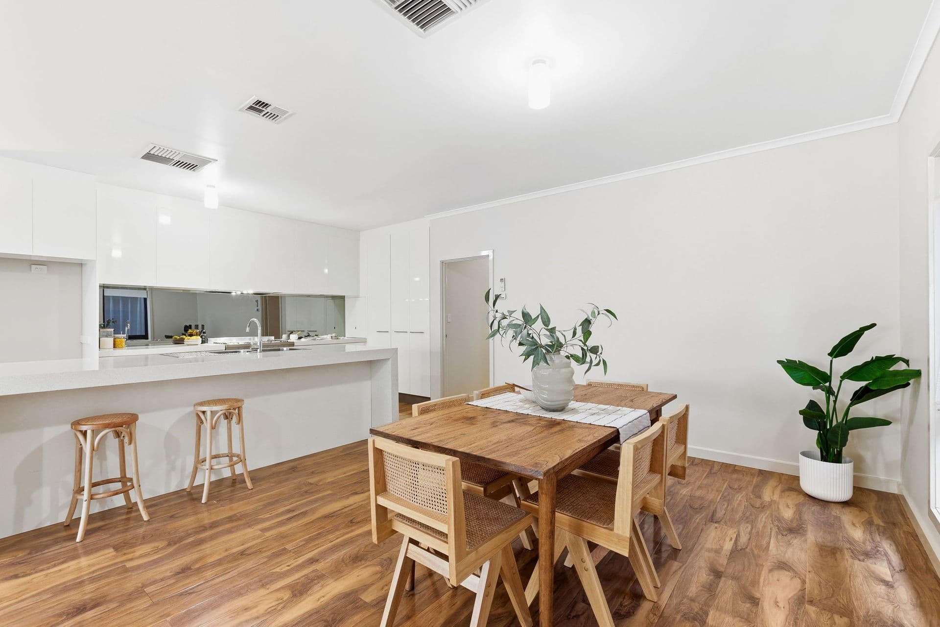 4B Sunset Strip, Athelstone - Thumbnail 6