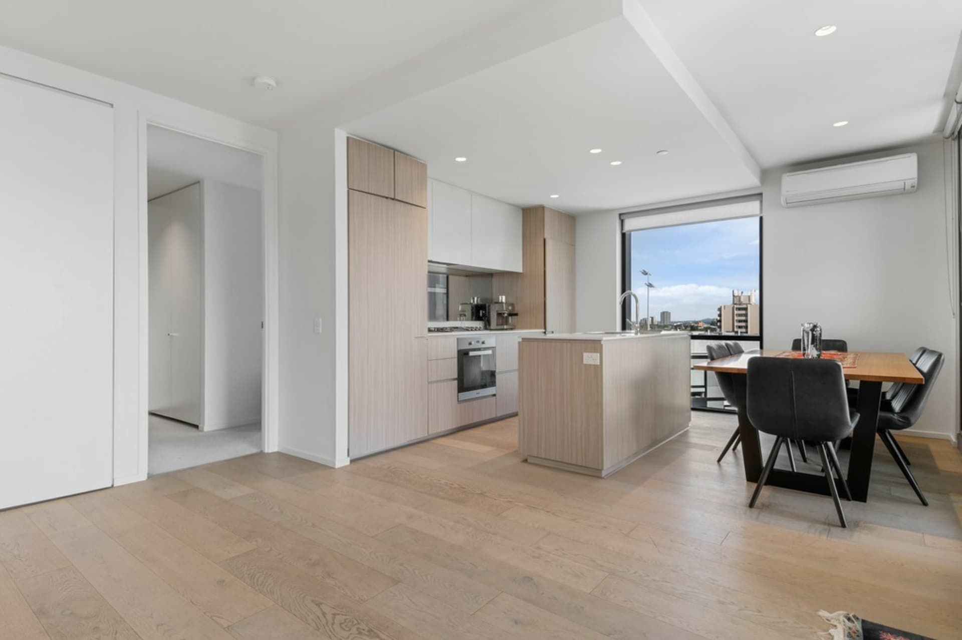 804/8C Evergreen Mews, Armadale, Armadale - Thumbnail 3