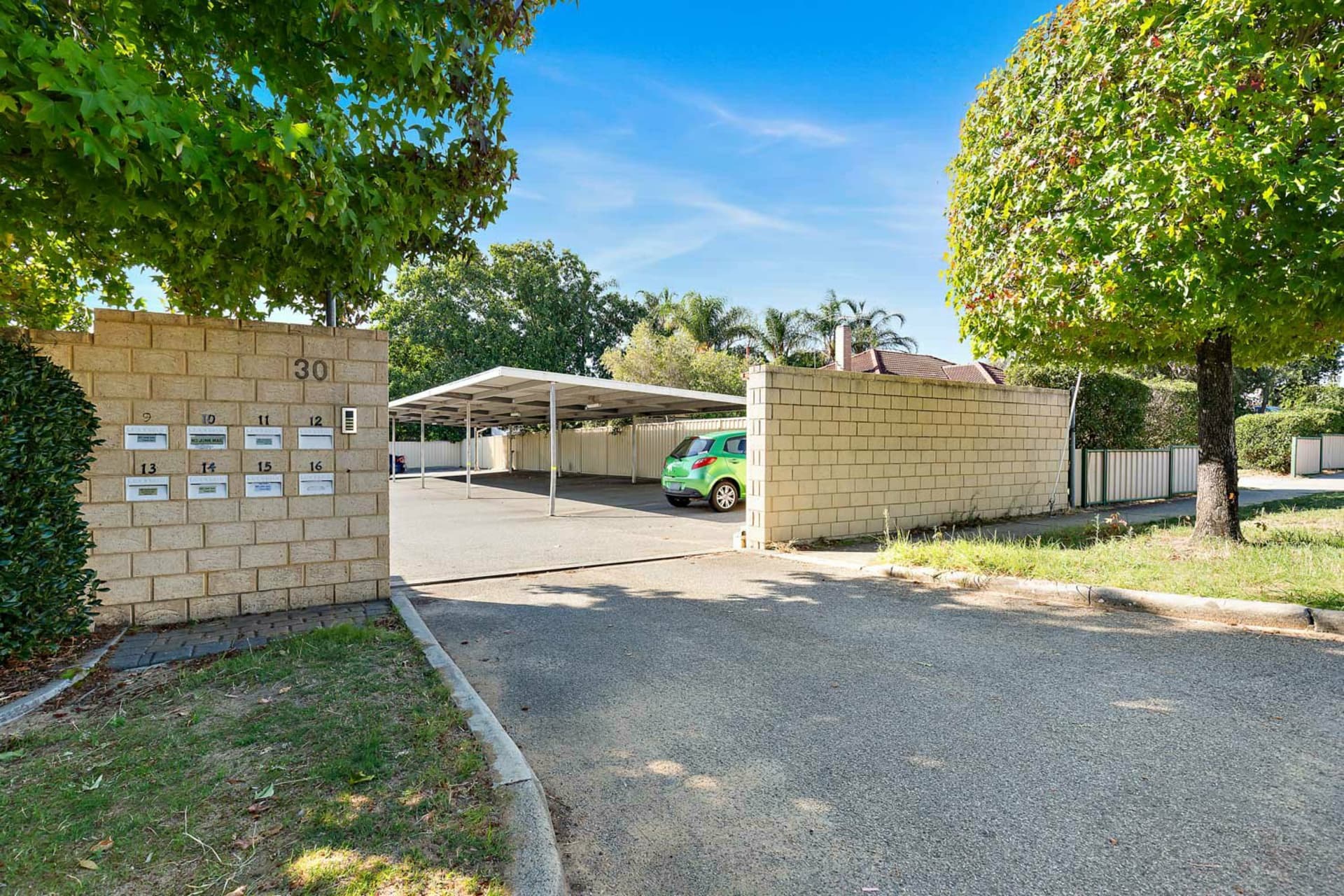 Unit 16/30 Kenton Way, Calista, Calista - Thumbnail 2