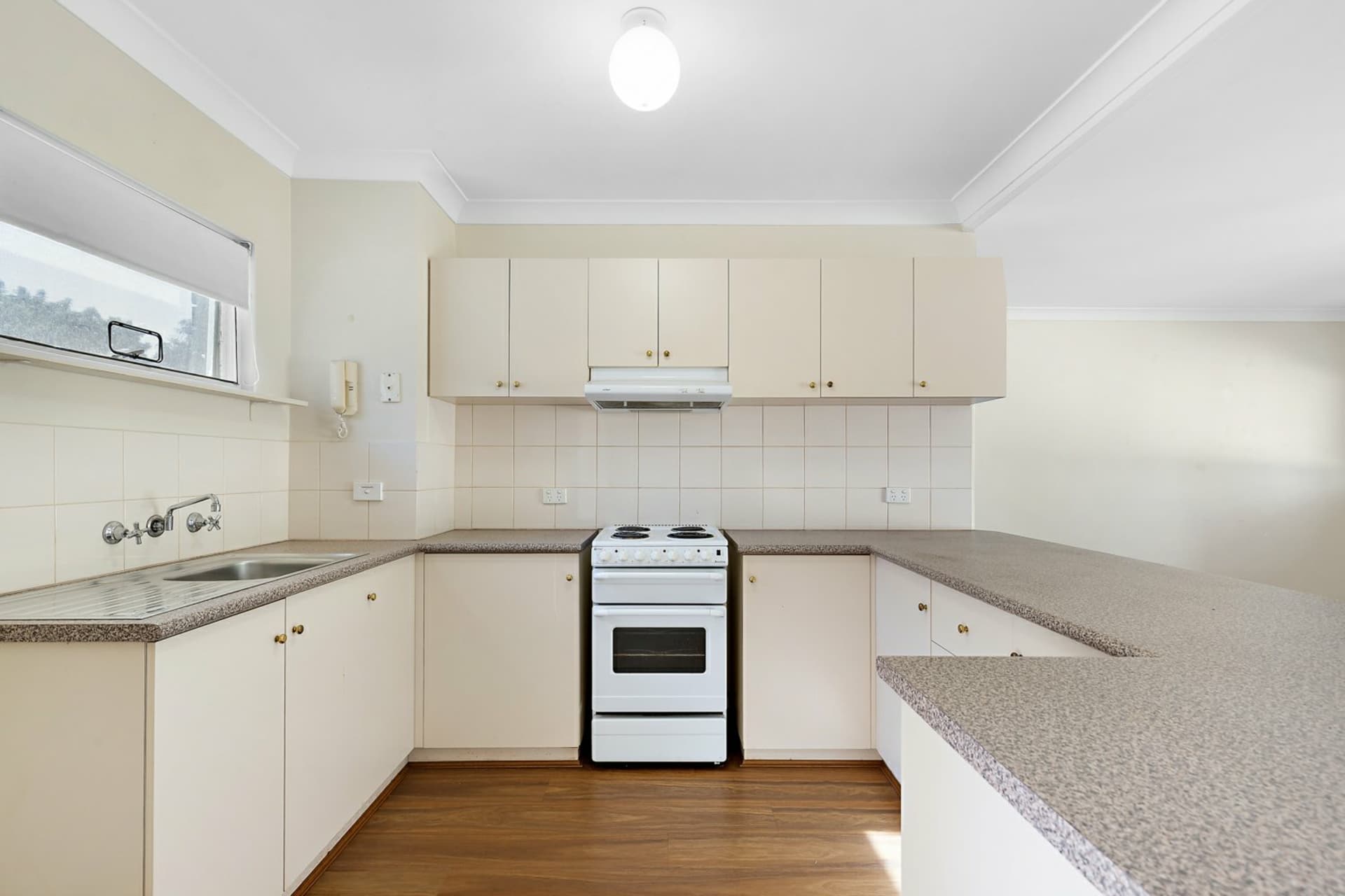 Unit 16/30 Kenton Way, Calista, Calista - Thumbnail 5