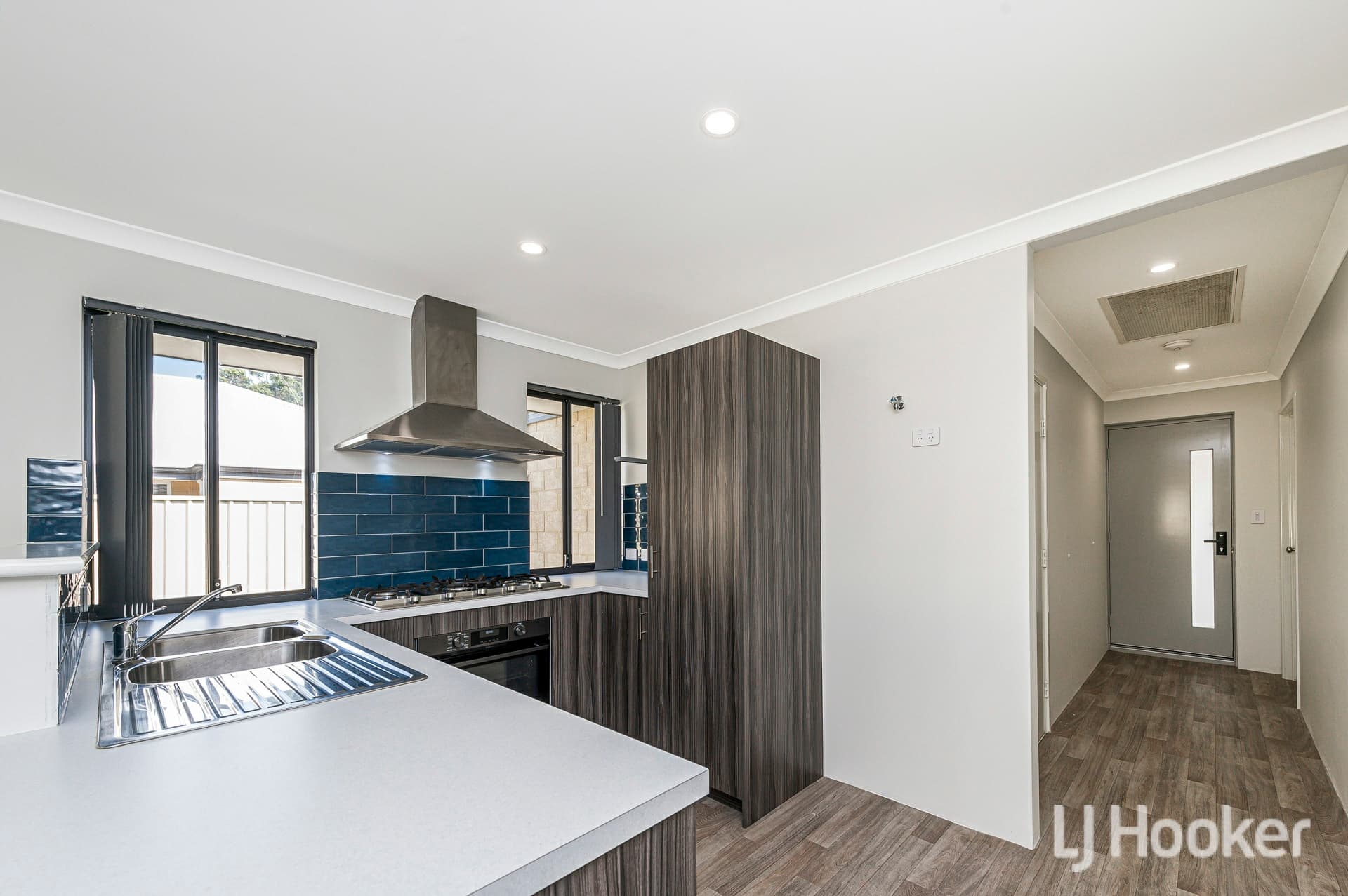 45 Hemingway Drive, Camillo, Camillo - Thumbnail 4