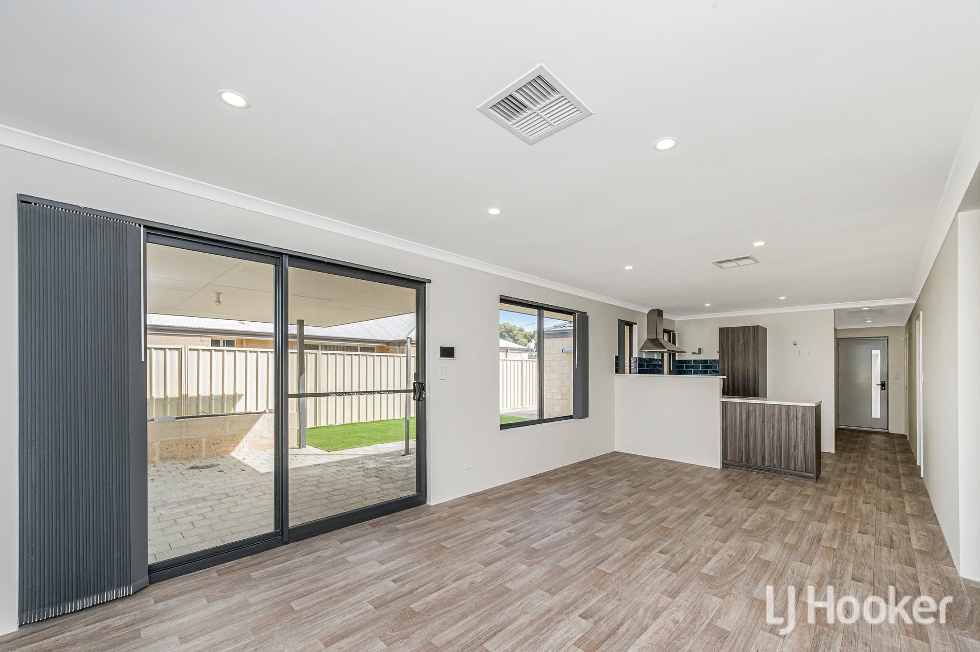 45 Hemingway Drive, Camillo, Camillo - Thumbnail 5