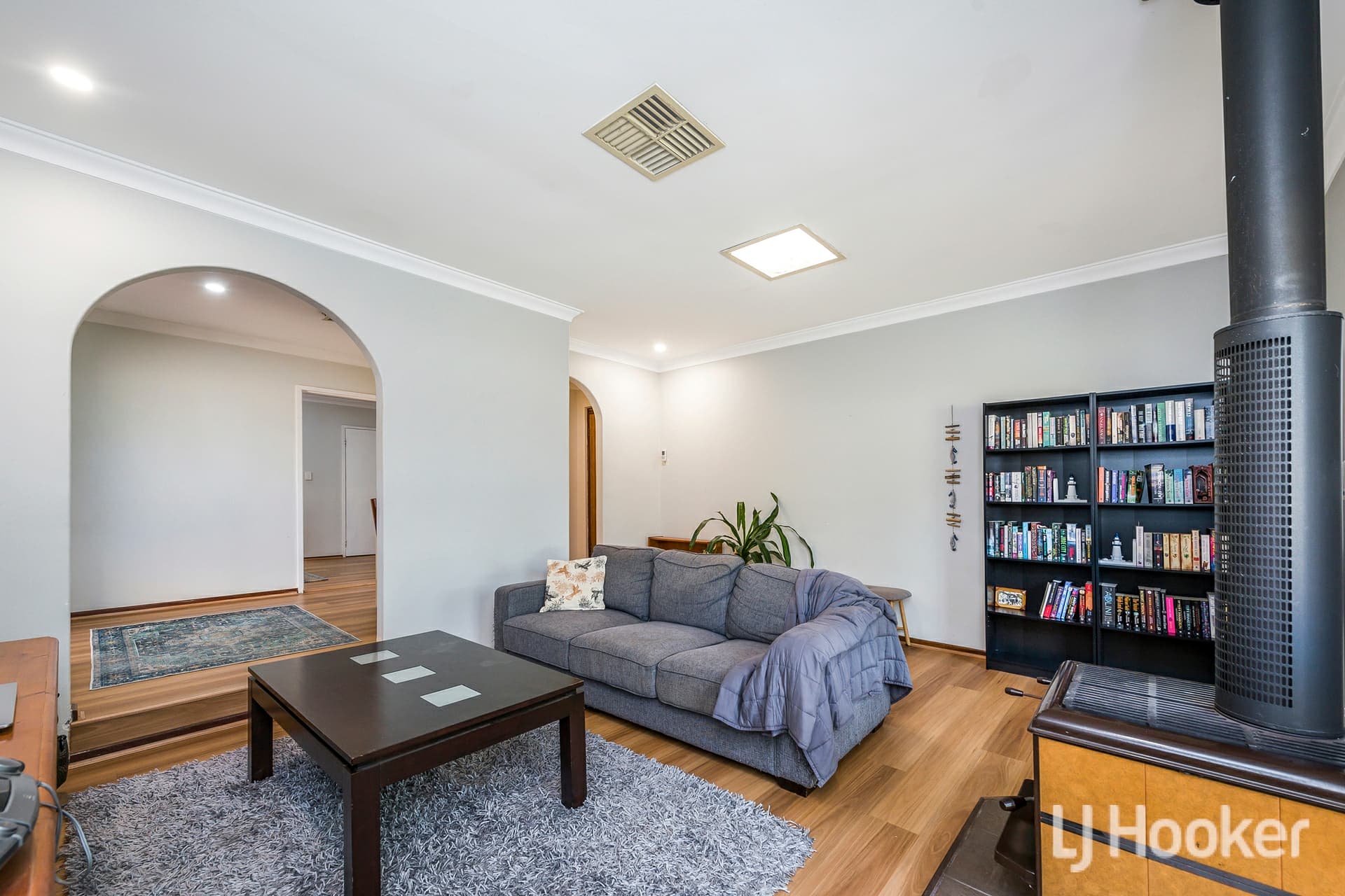 45 Matthew Way, Thornlie, Thornlie - Thumbnail 3