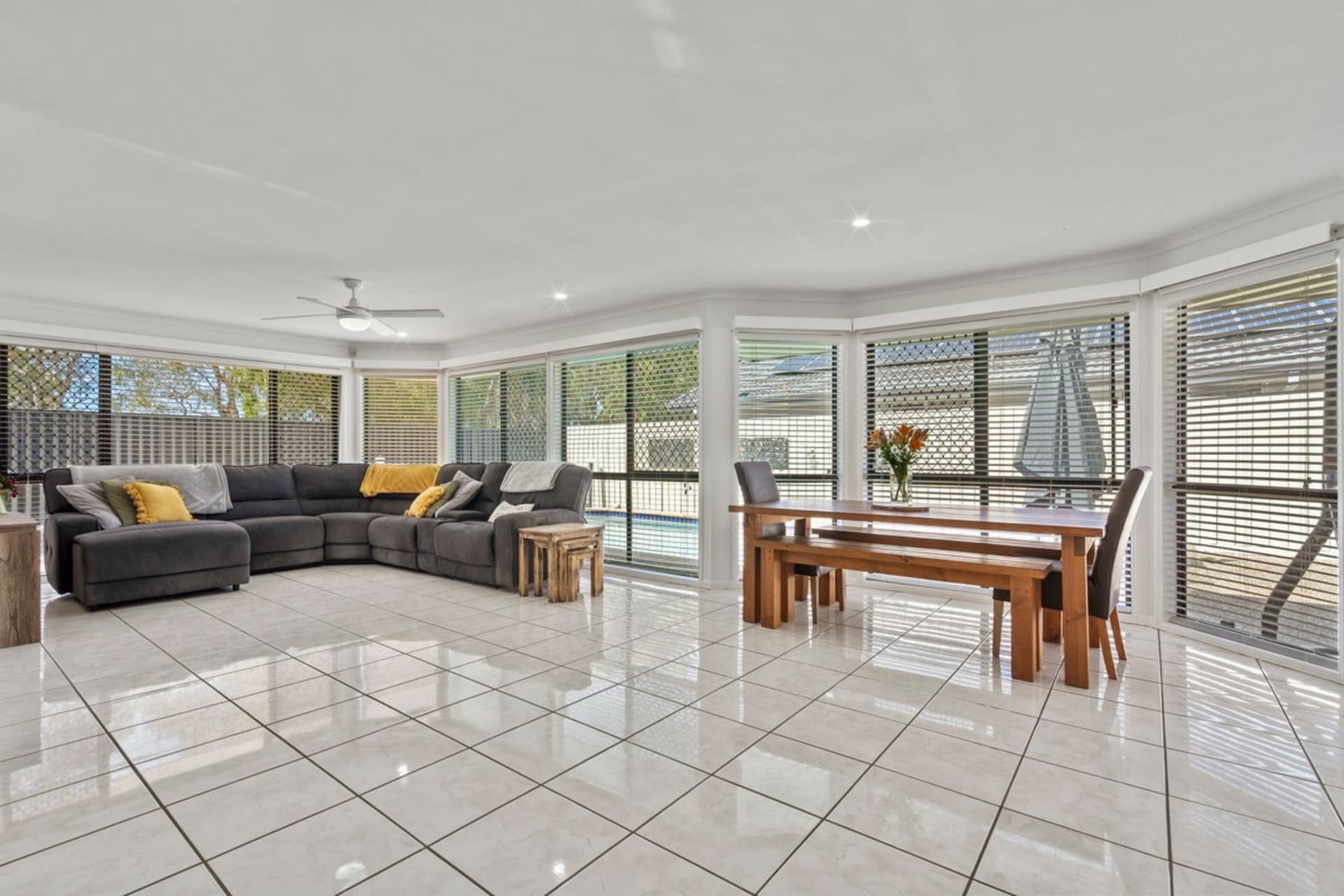 2 Audrey Avenue, Helensvale, Helensvale - Thumbnail 3