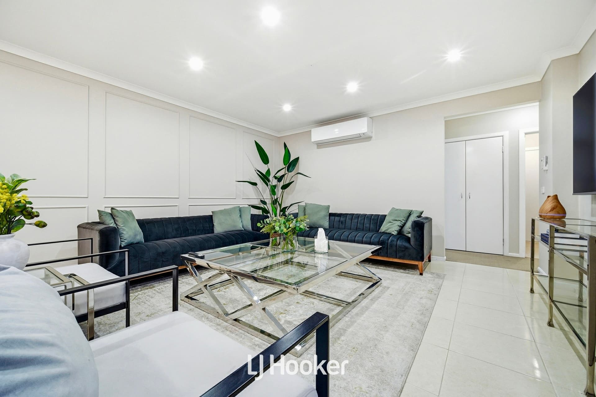 10 Agathis Alley, Cranbourne North, Cranbourne North - Thumbnail 5