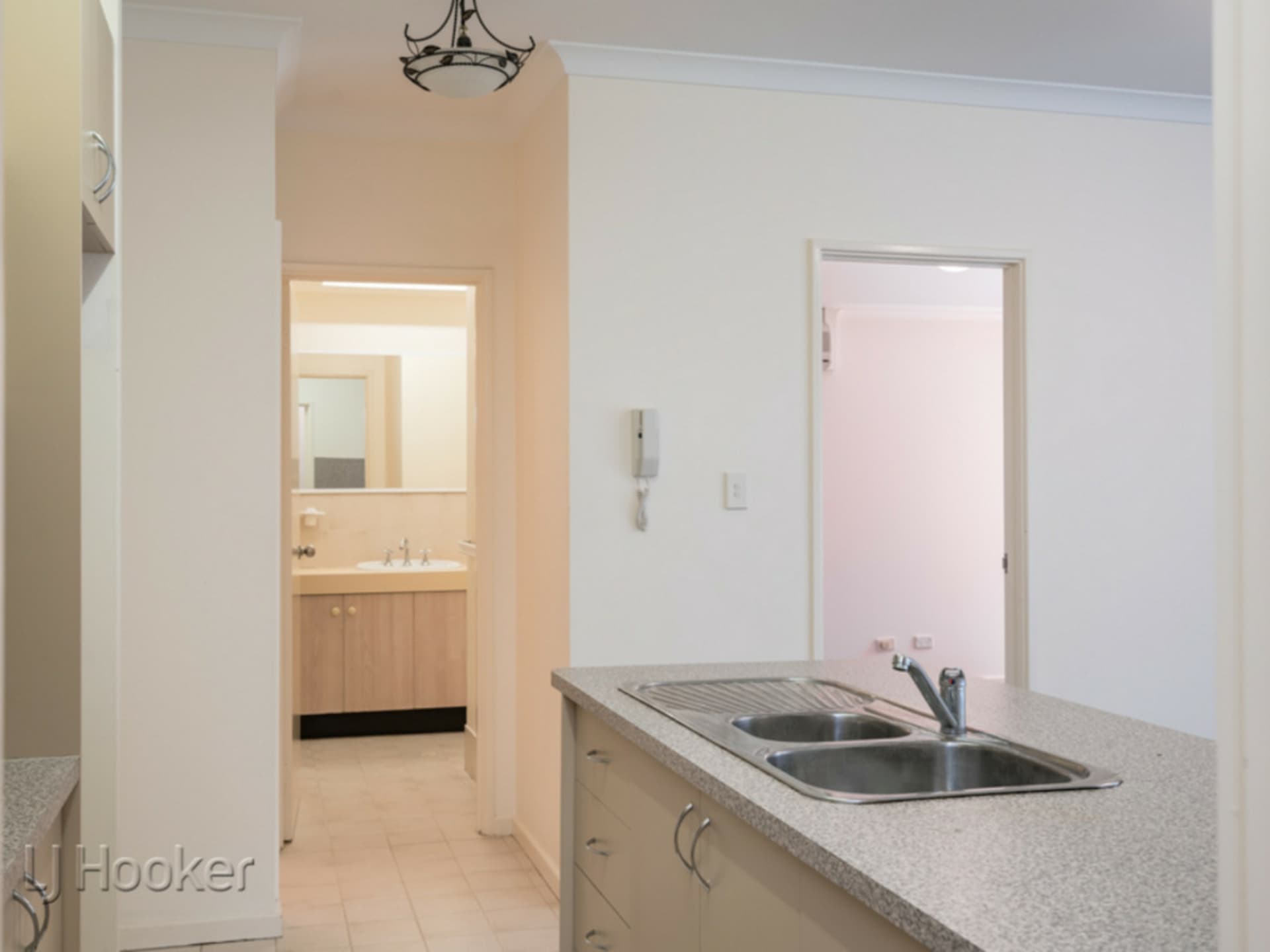 8/11 Regal Place, East Perth, East Perth - Thumbnail 5