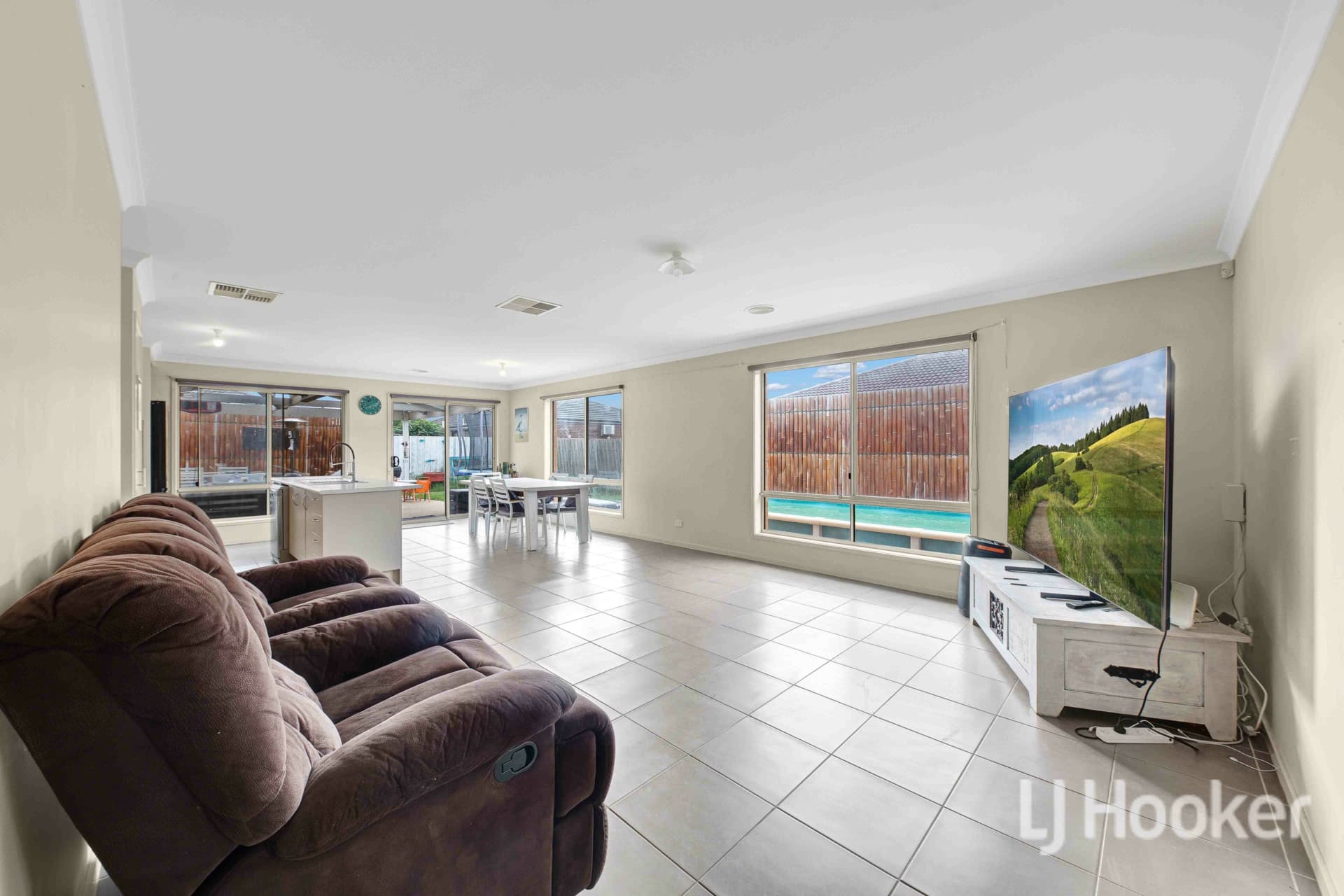 9 Toogoolawah Drive, Melton South, Melton South - Thumbnail 6