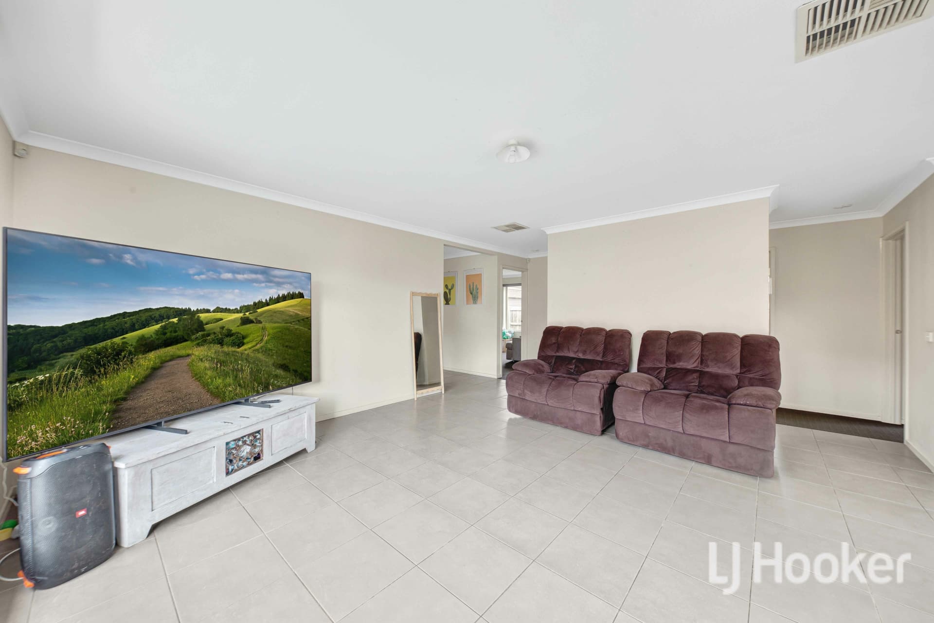 9 Toogoolawah Drive, Melton South, Melton South - Thumbnail 8