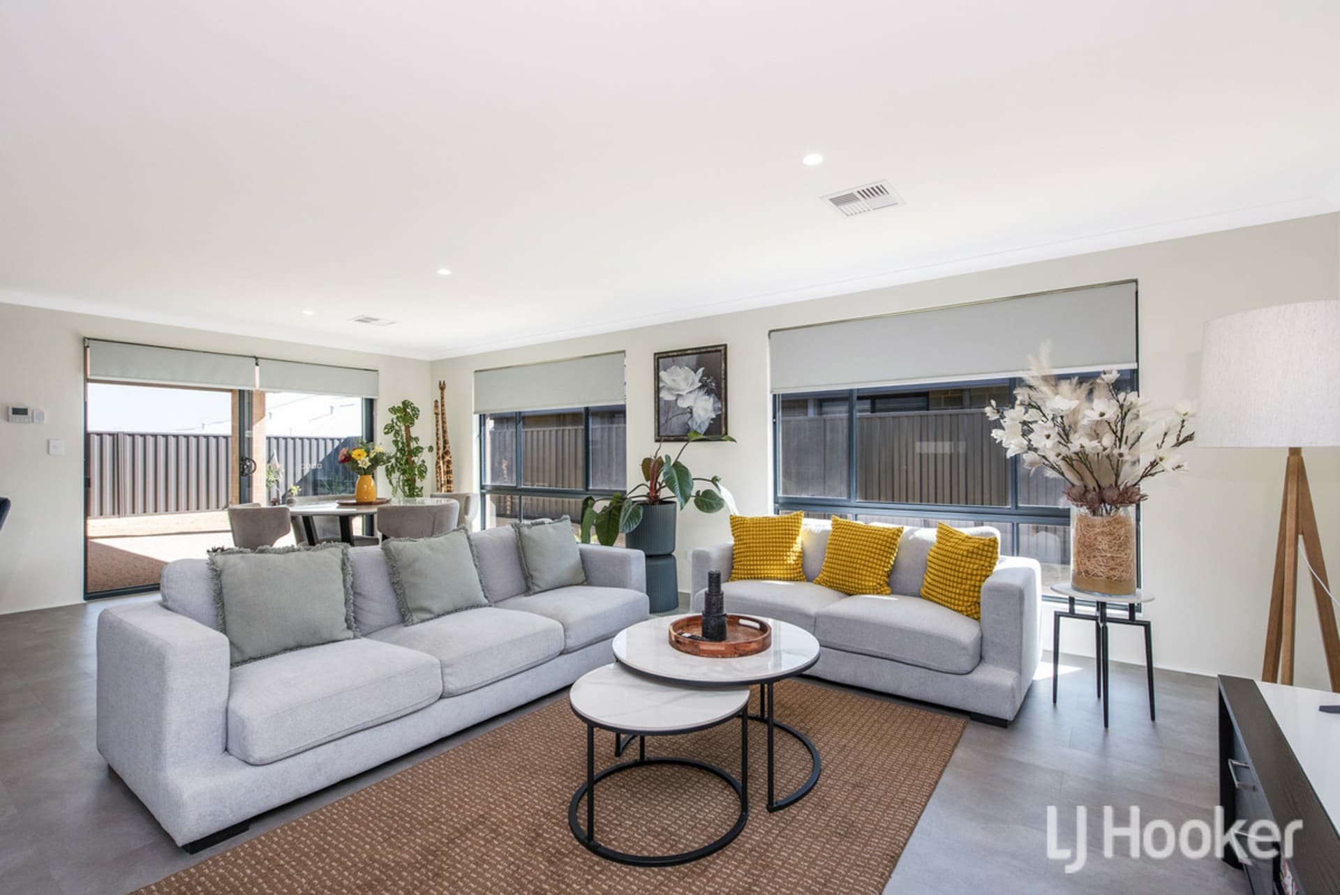 239 Badgerup Avenue, Lakelands, Lakelands - Image 1