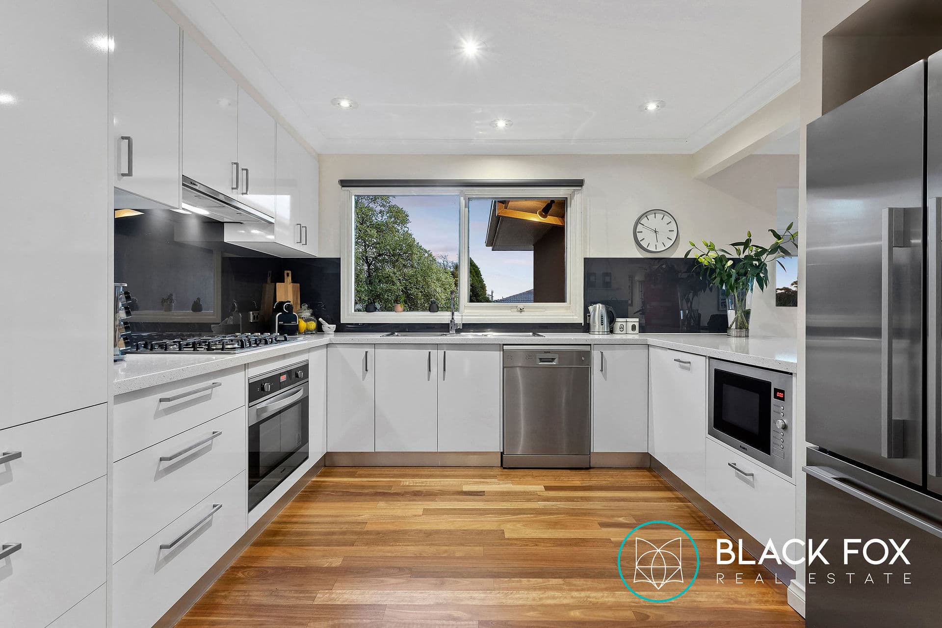 10 Otaria Street, Mount Eliza, VIC 3930, Mount Eliza - Thumbnail 7