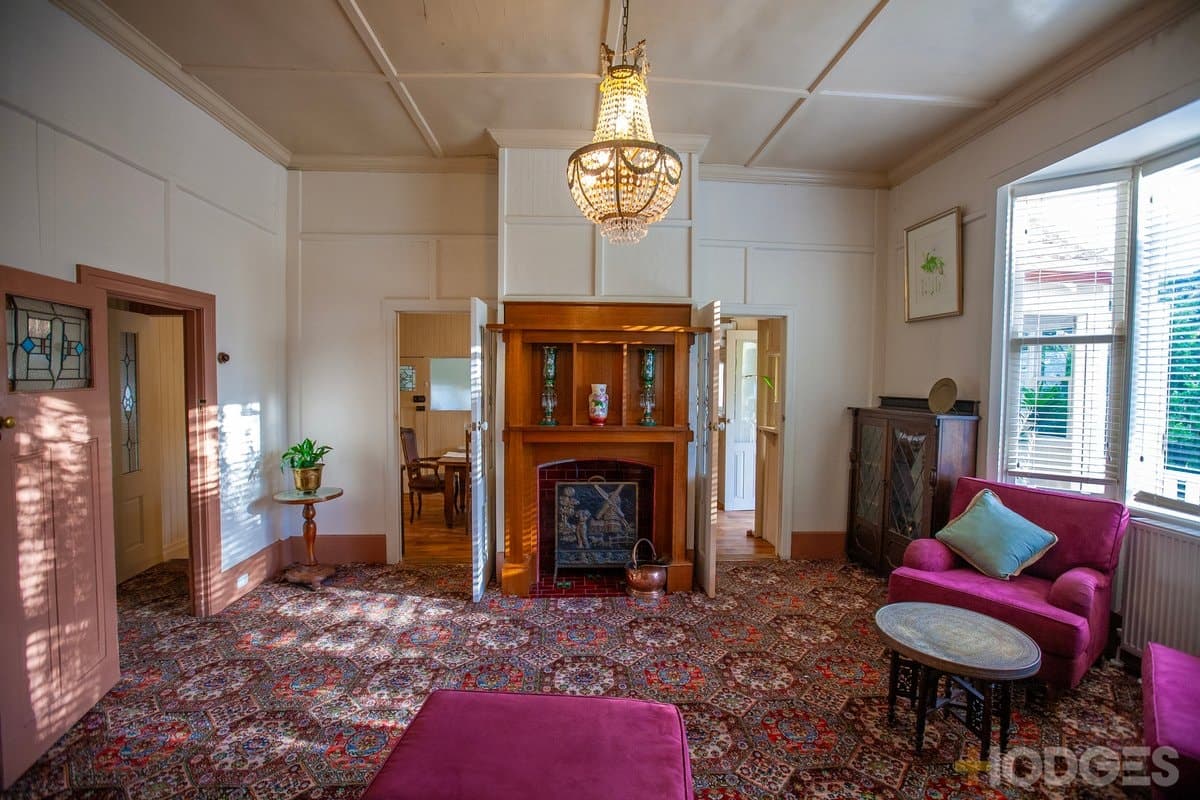 32 Holyrood Street, Hampton, VIC, 3188, Hampton - Thumbnail 7