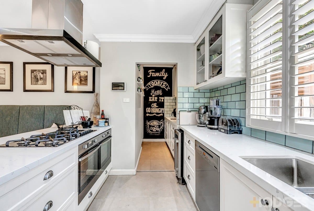 1 Carrier Avenue, Parkdale, VIC, 3195, Parkdale - Thumbnail 4