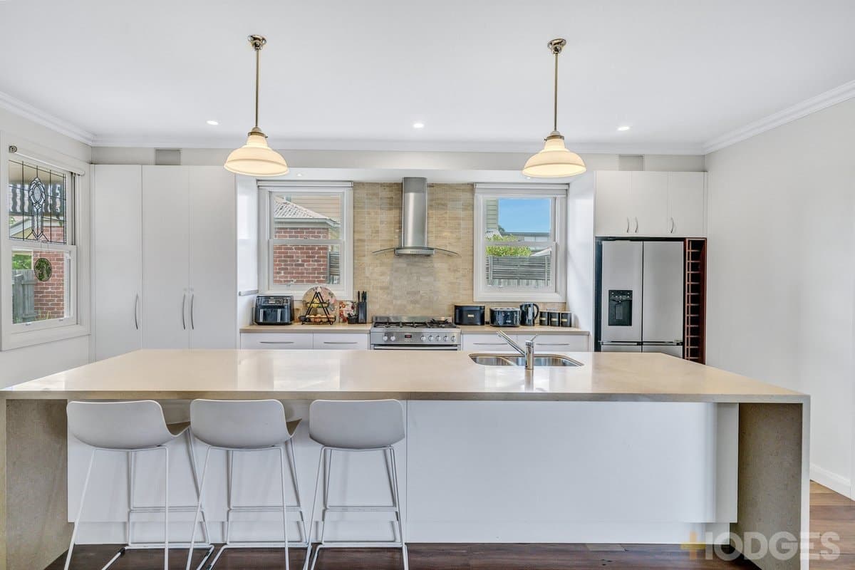1 / 8 Collins Street, Mentone, VIC, 3194, Mentone - Thumbnail 3