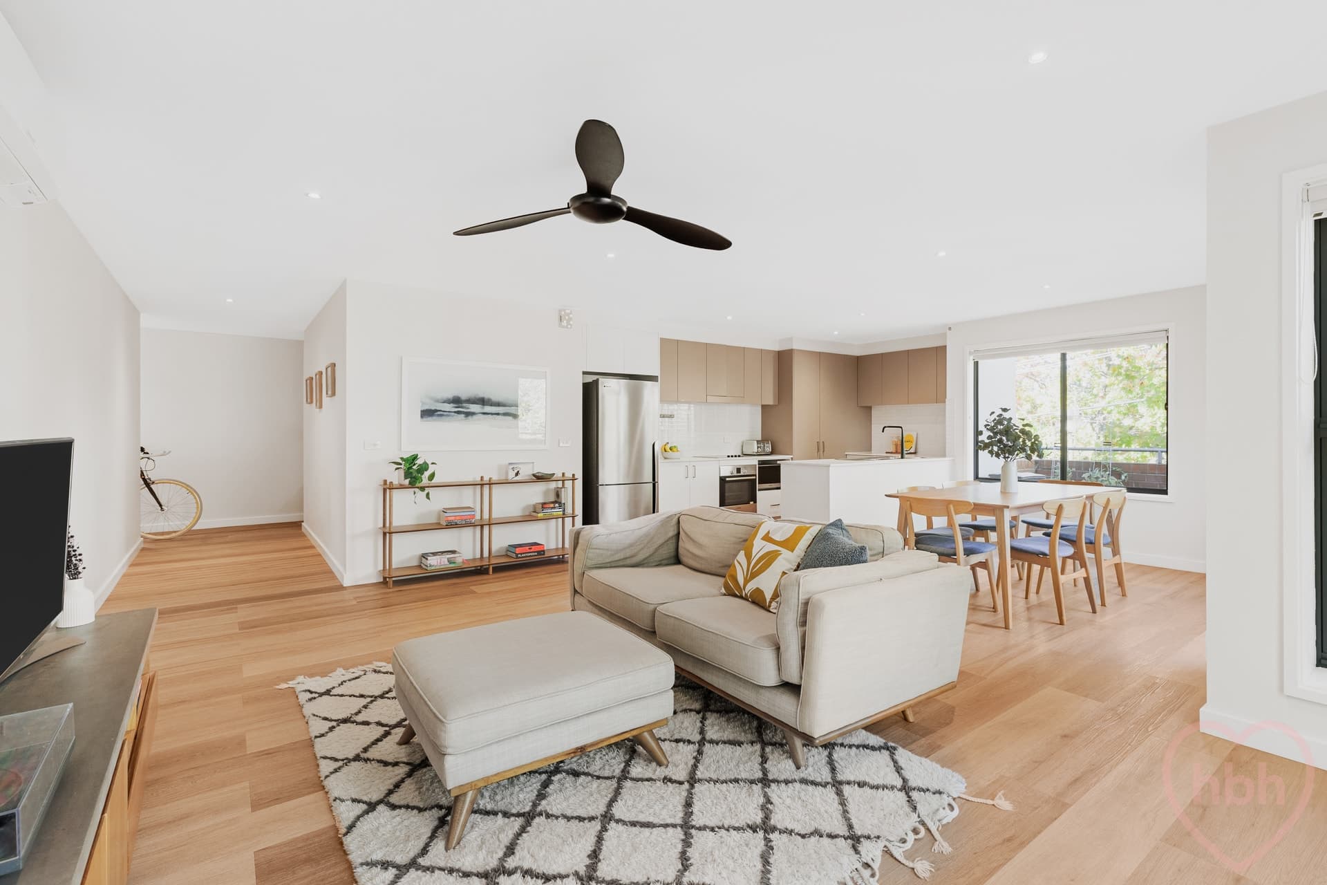 14/2 Archibald Street, Lyneham - Thumbnail 2