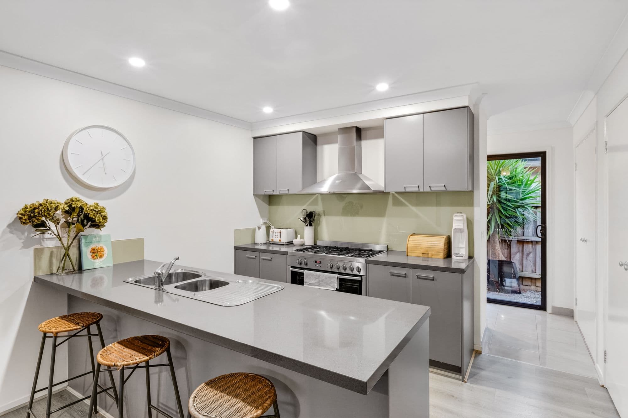 30 Rocky Point Road,ARMSTRONG CREEK, Armstrong Creek - Thumbnail 2