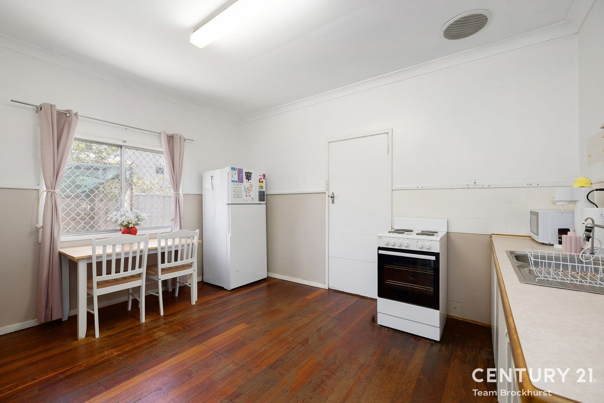 7/10 Warton Rd, Huntingdale, WA, 6110, Corrigin - Thumbnail 3