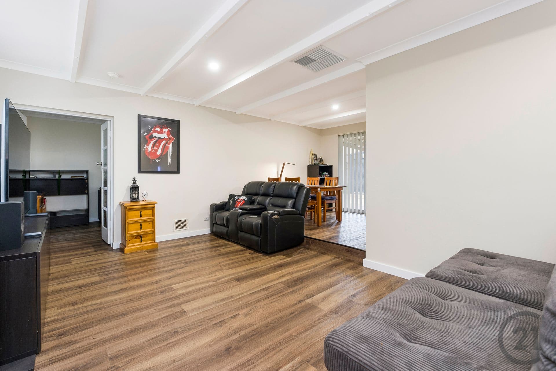 10 Scrivener Place, Halls Head, WA, 6210, Halls Head - Thumbnail 4