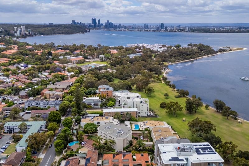 1/31 Caporn Street, Crawley - Image 1