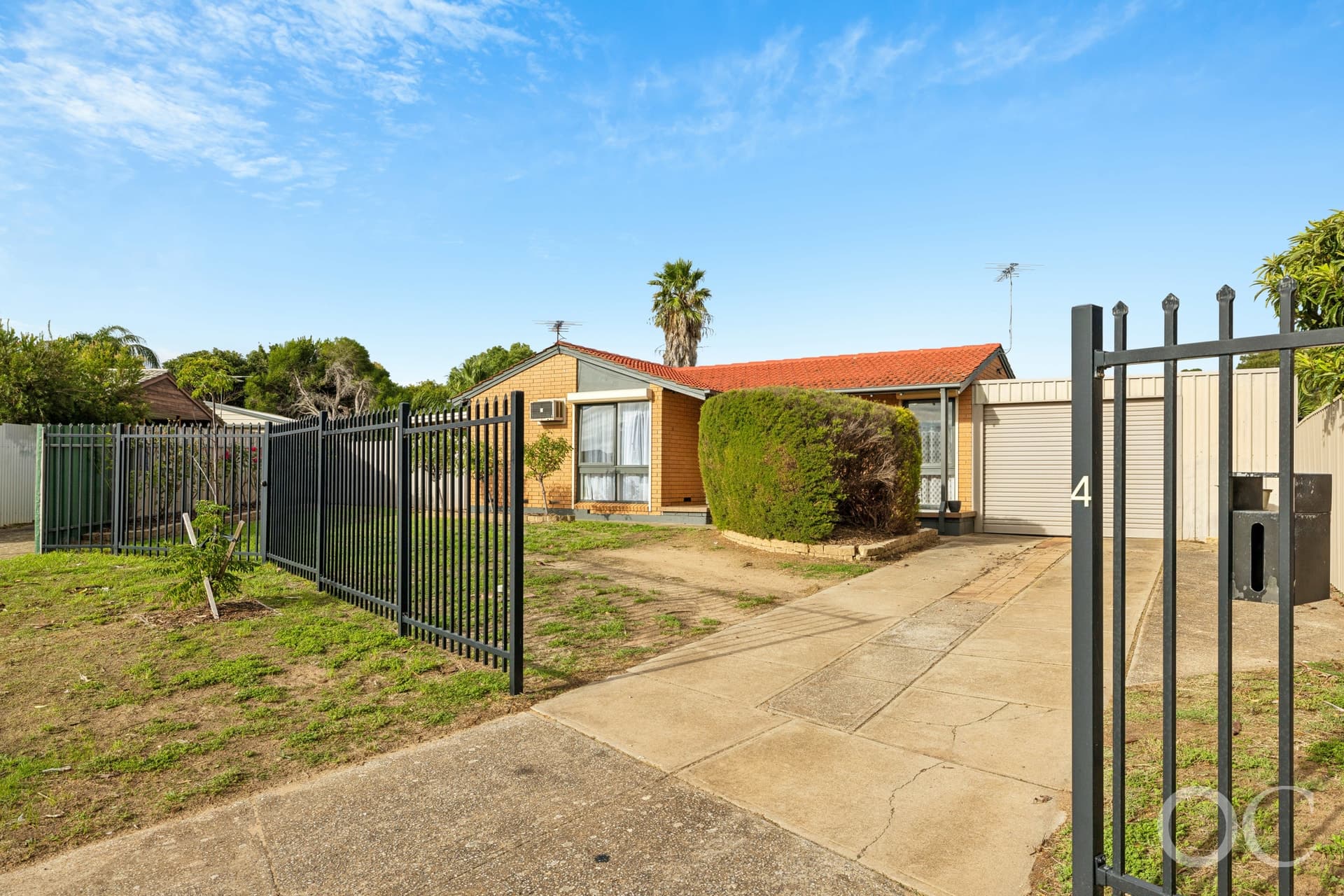 4 Lindsay Court, Morphett Vale - Image 1