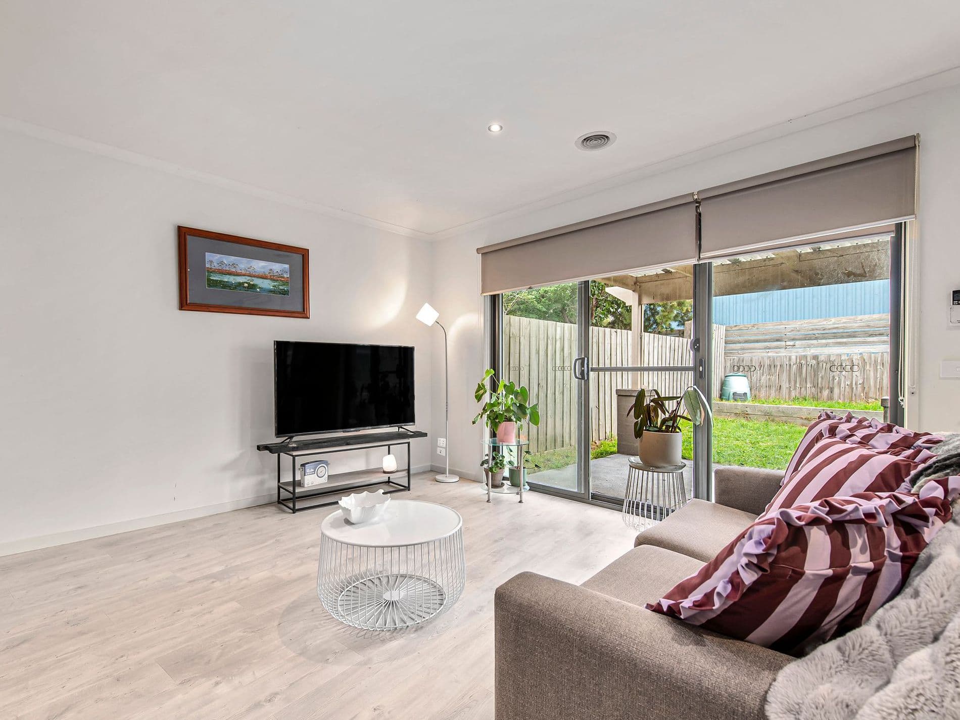 2 / 75 St Mitchell Circuit, MORNINGTON, Mornington - Thumbnail 2