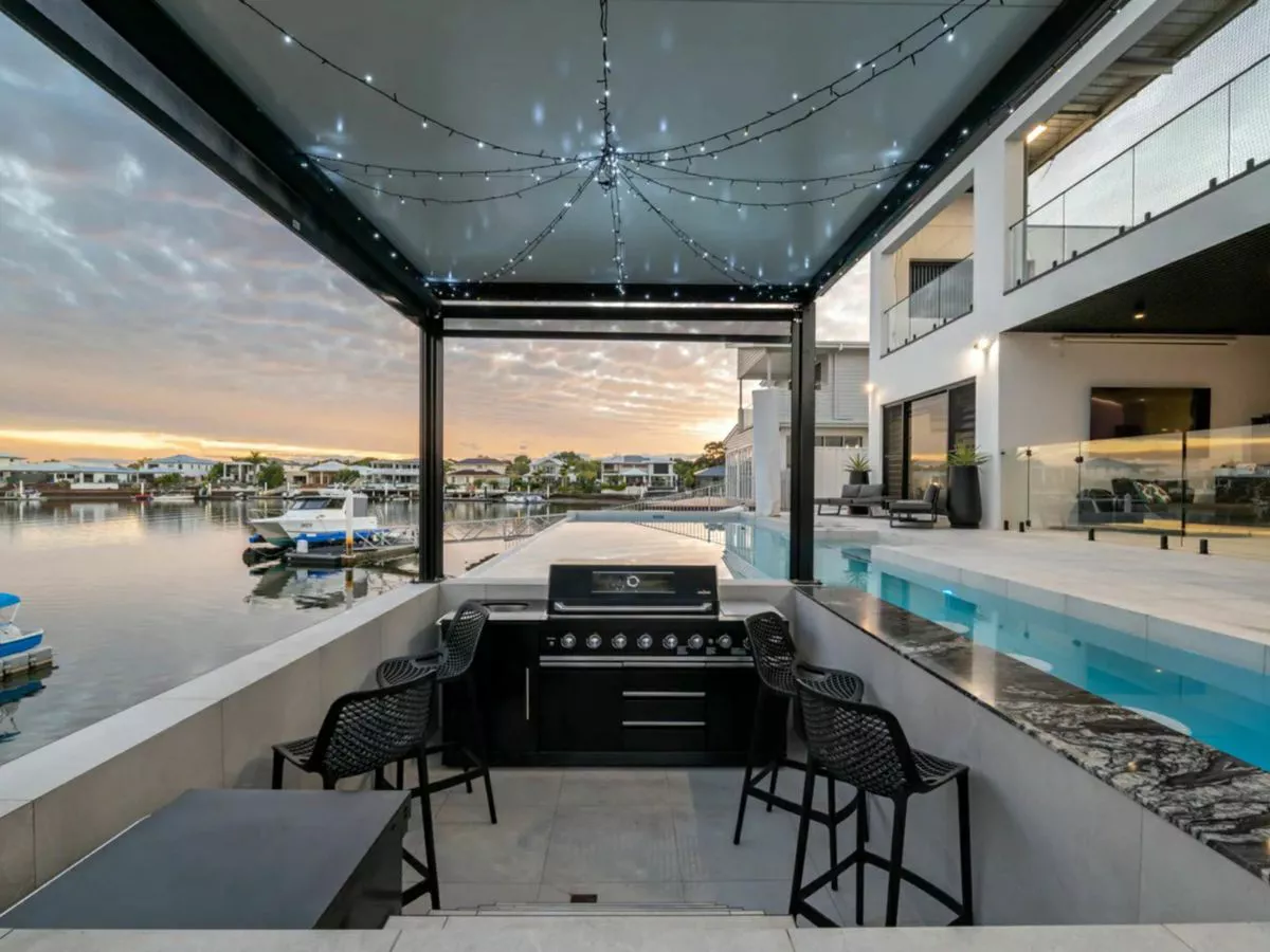 21 Sea Glint Place, PELICAN WATERS, Pelican Waters - Thumbnail 4