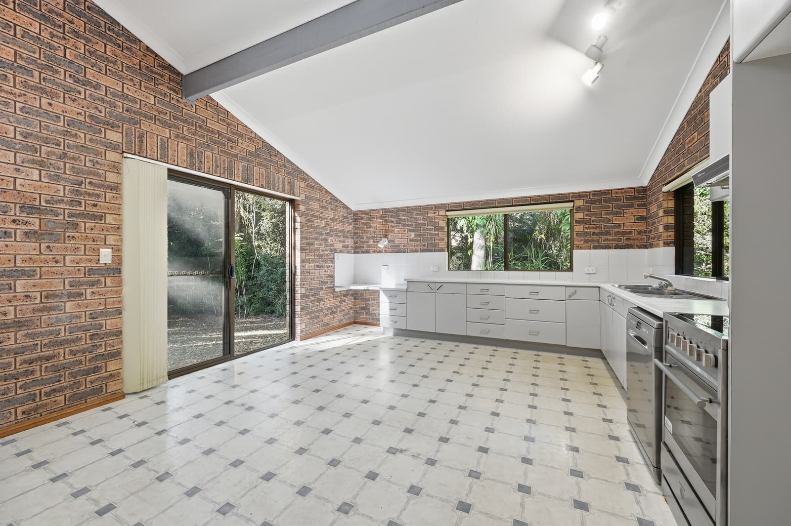 23 Coombar Close, Coffs Harbour, Coffs Harbour - Thumbnail 7