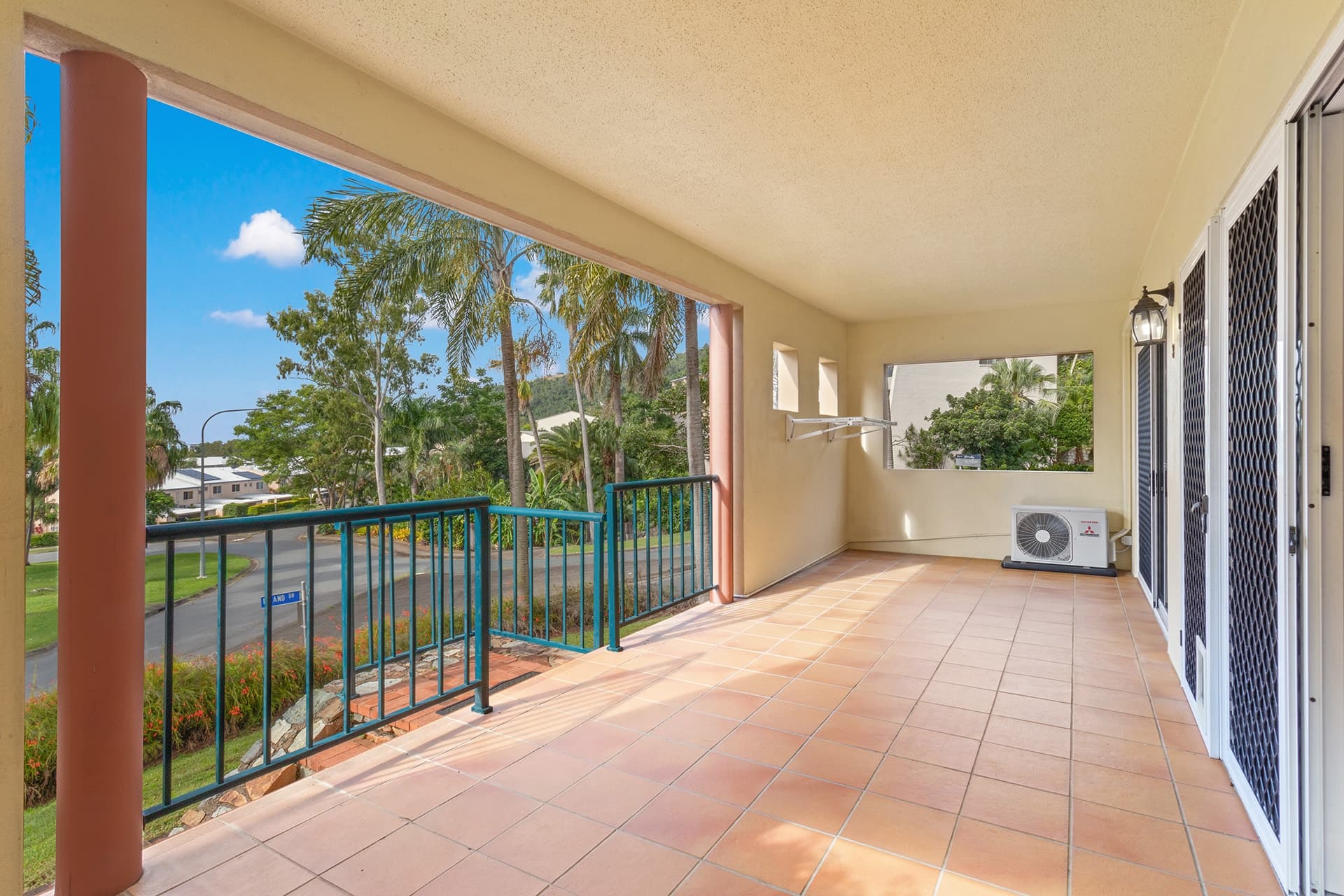 3/24 Island Drive, Cannonvale - Thumbnail 3