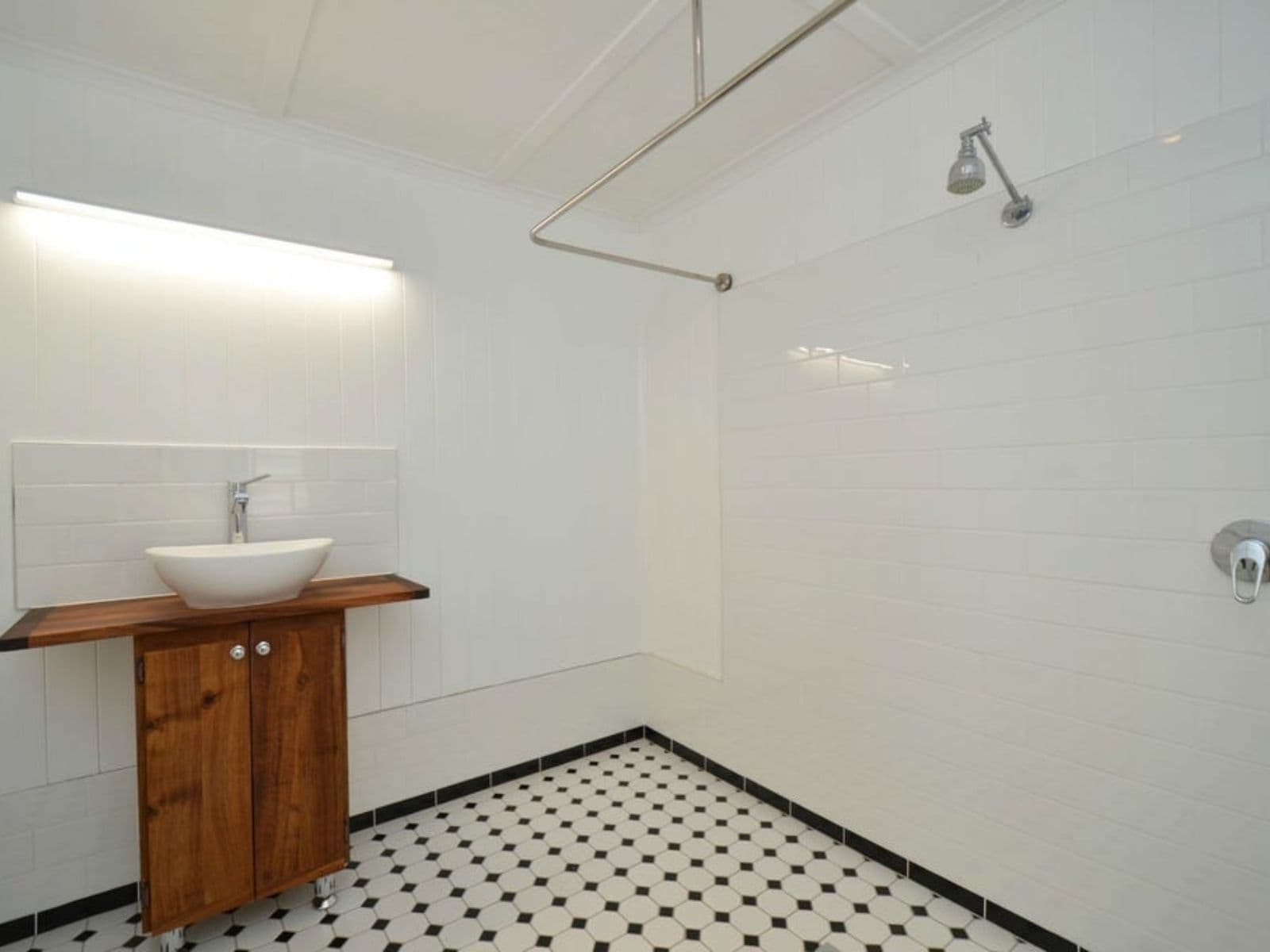24 Gladstone Street, Pimlico - Thumbnail 6