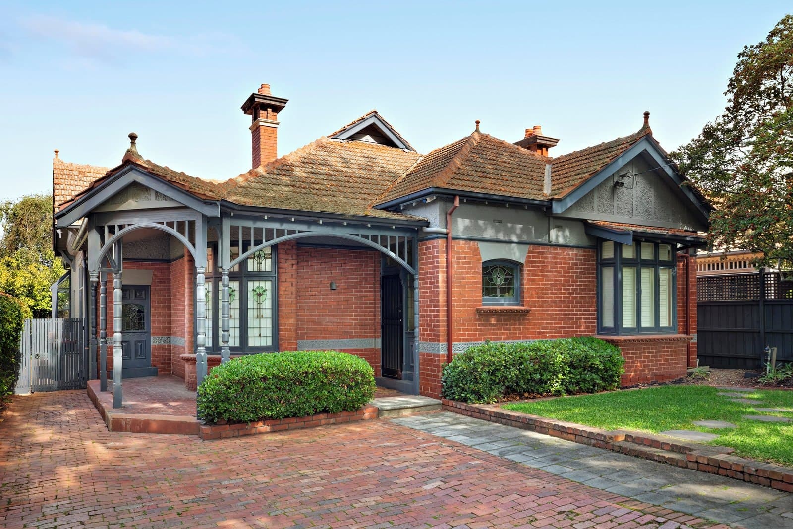 4 Canberra Grove, Malvern - Image 1